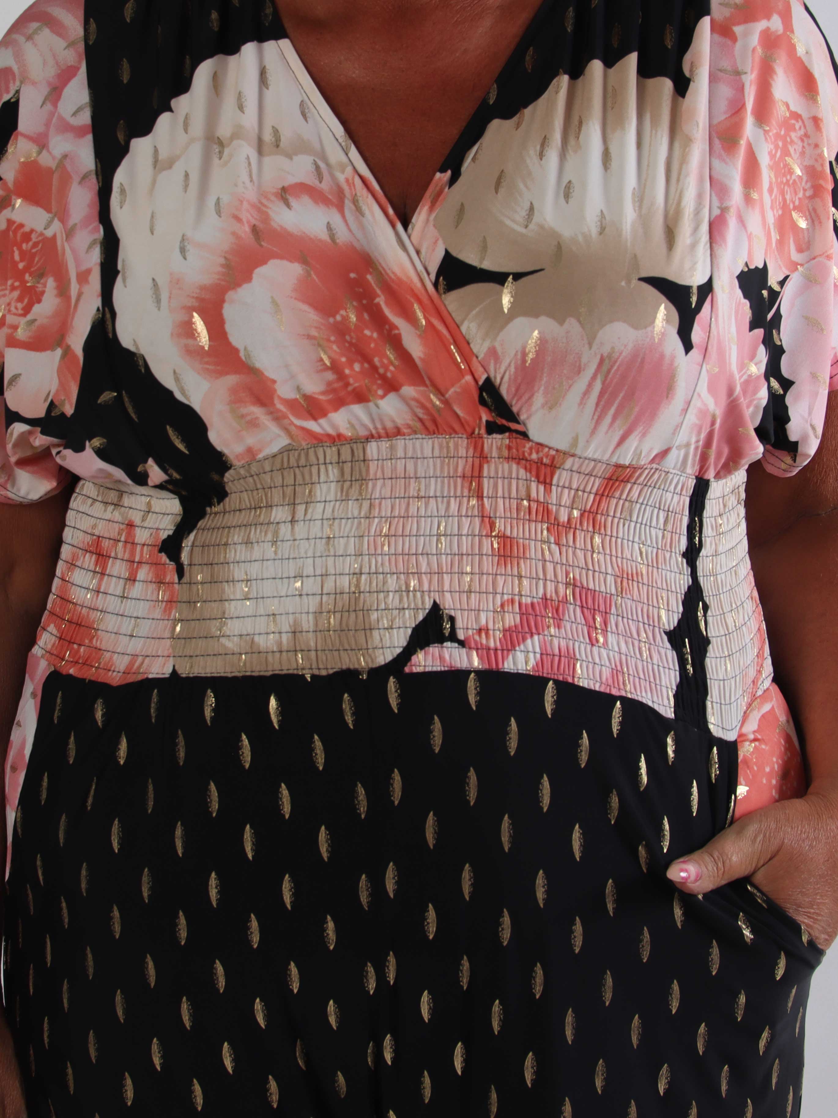 Pams Peony Jumpsuit - Elastisk plus size buksedragt med blomstermotiver