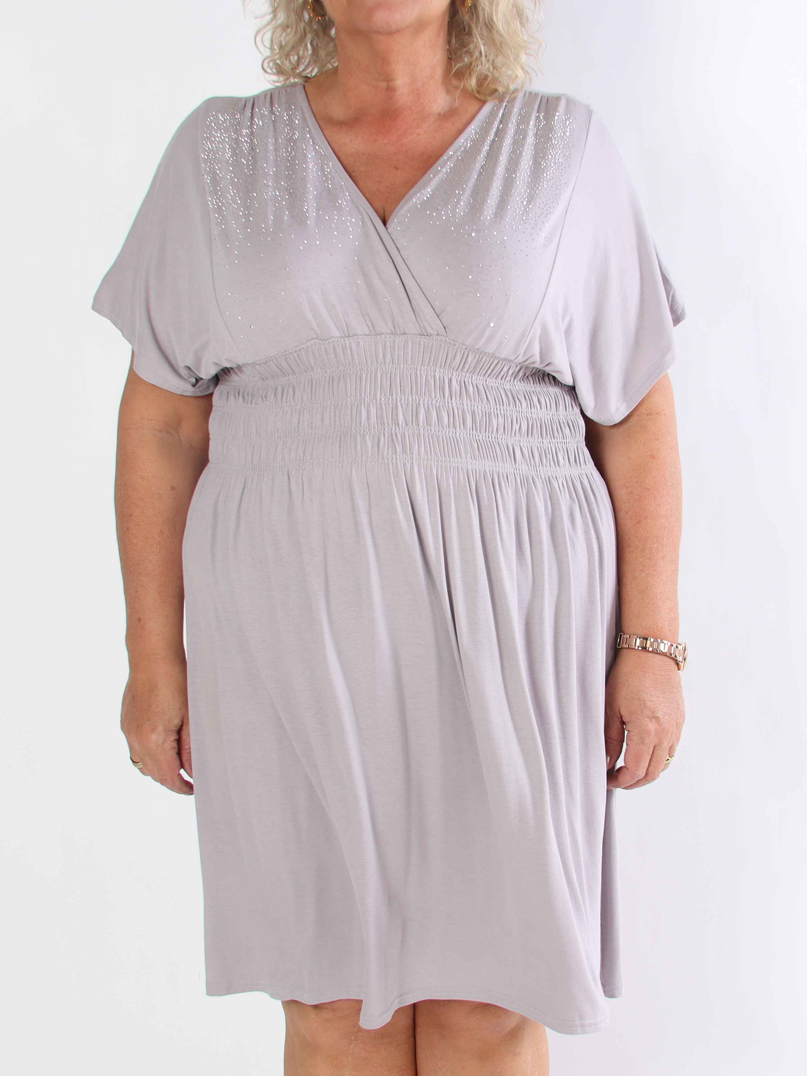 Pams Sparkle Viscose Short - Plus size klänning i viskos med strass