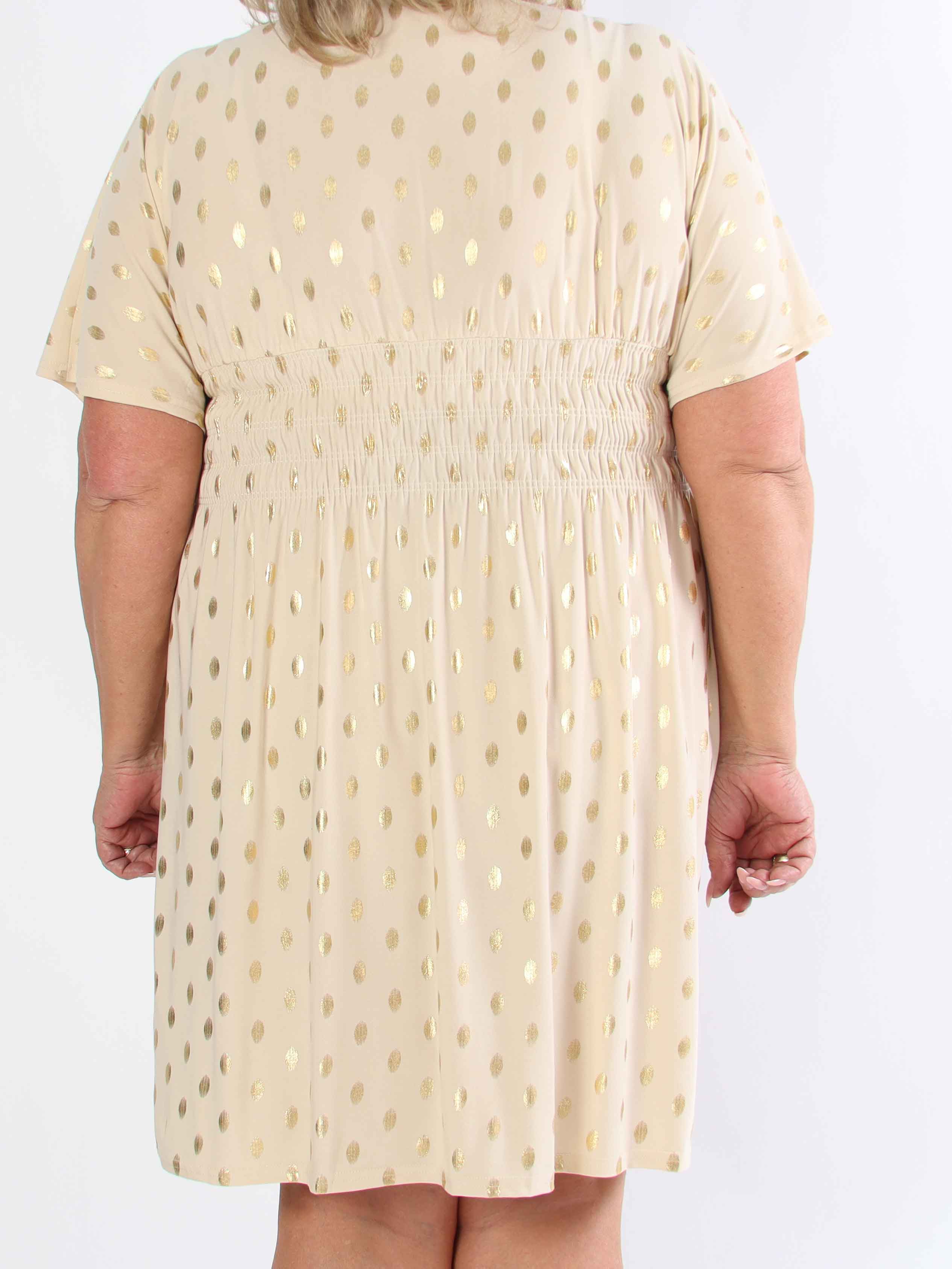Pams Dot Short - Elastisk klänning i plus size med guldprickar