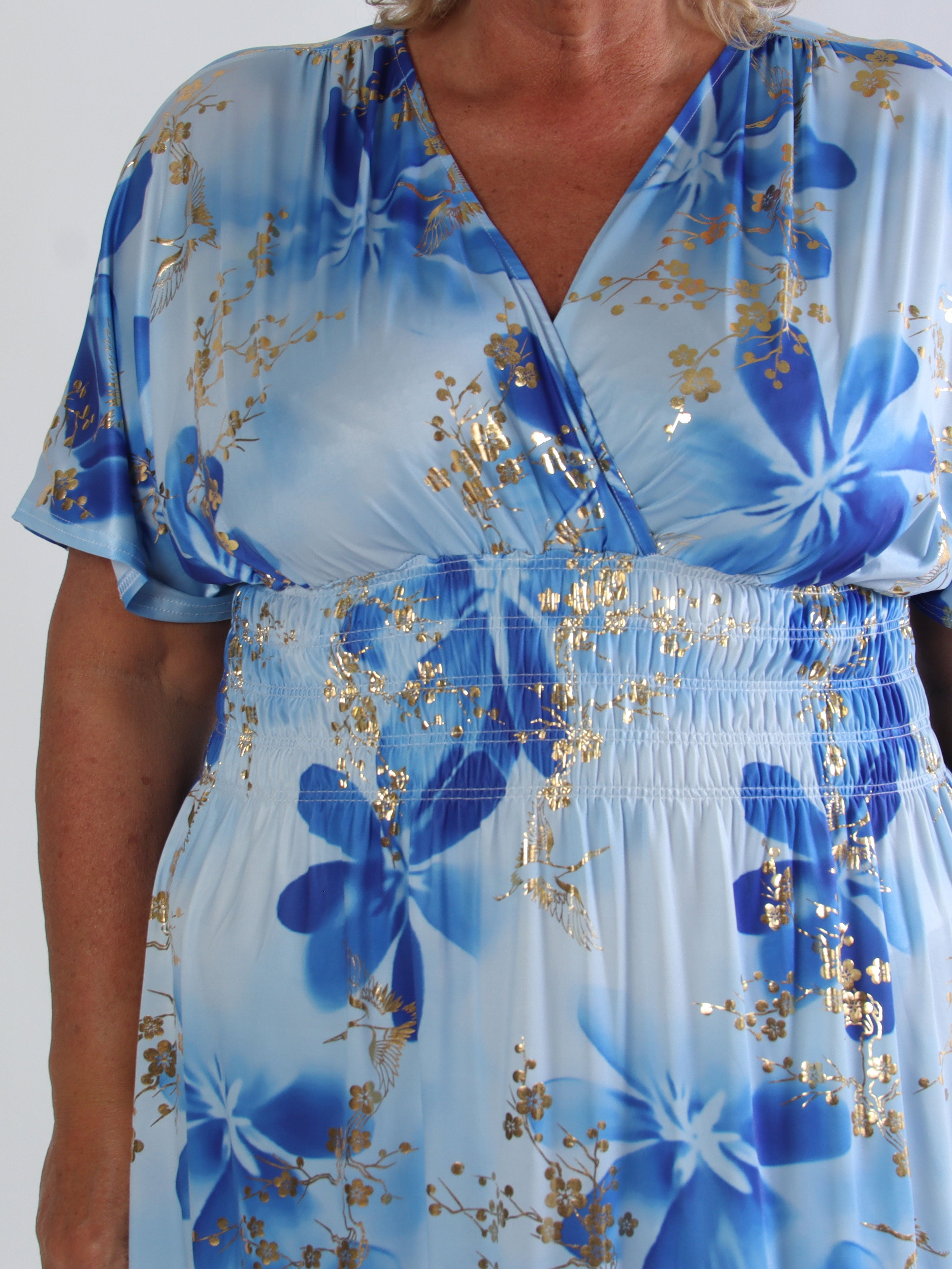 Pams Fleur - Plus size elastisk kjole med smock og japansk inspireret gulddetaljer