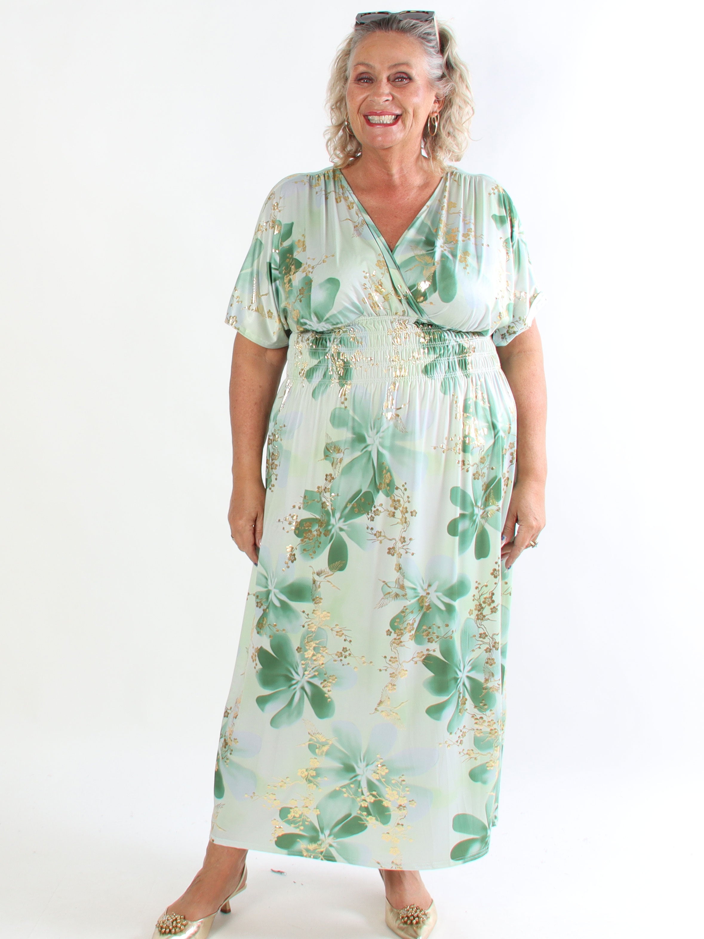Pams Fleur - Plus size elastisk kjole med smock og japansk inspireret gulddetaljer