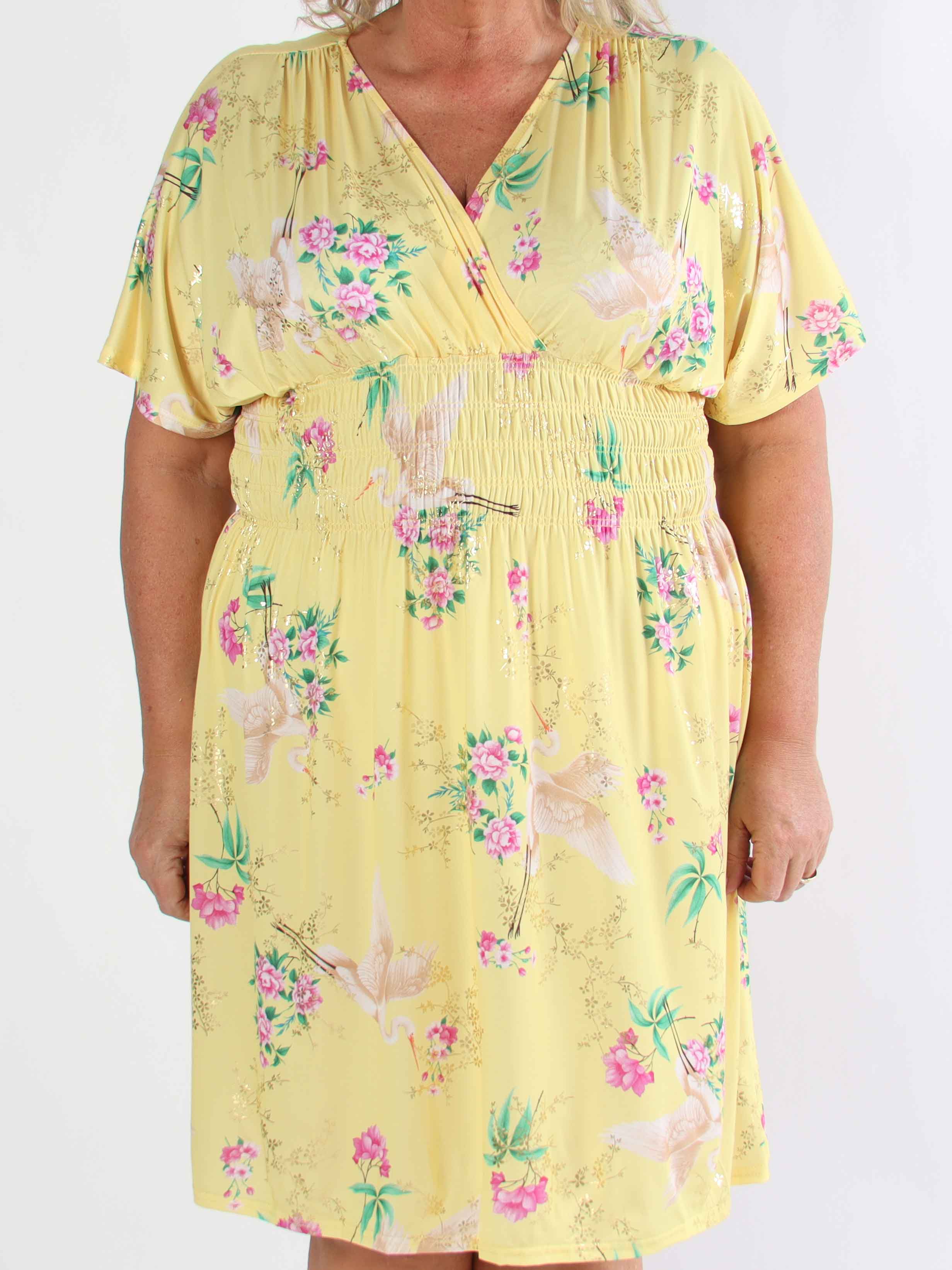 Pams Fly Short - Elastisk plus size-klänning med blommor och fåglar