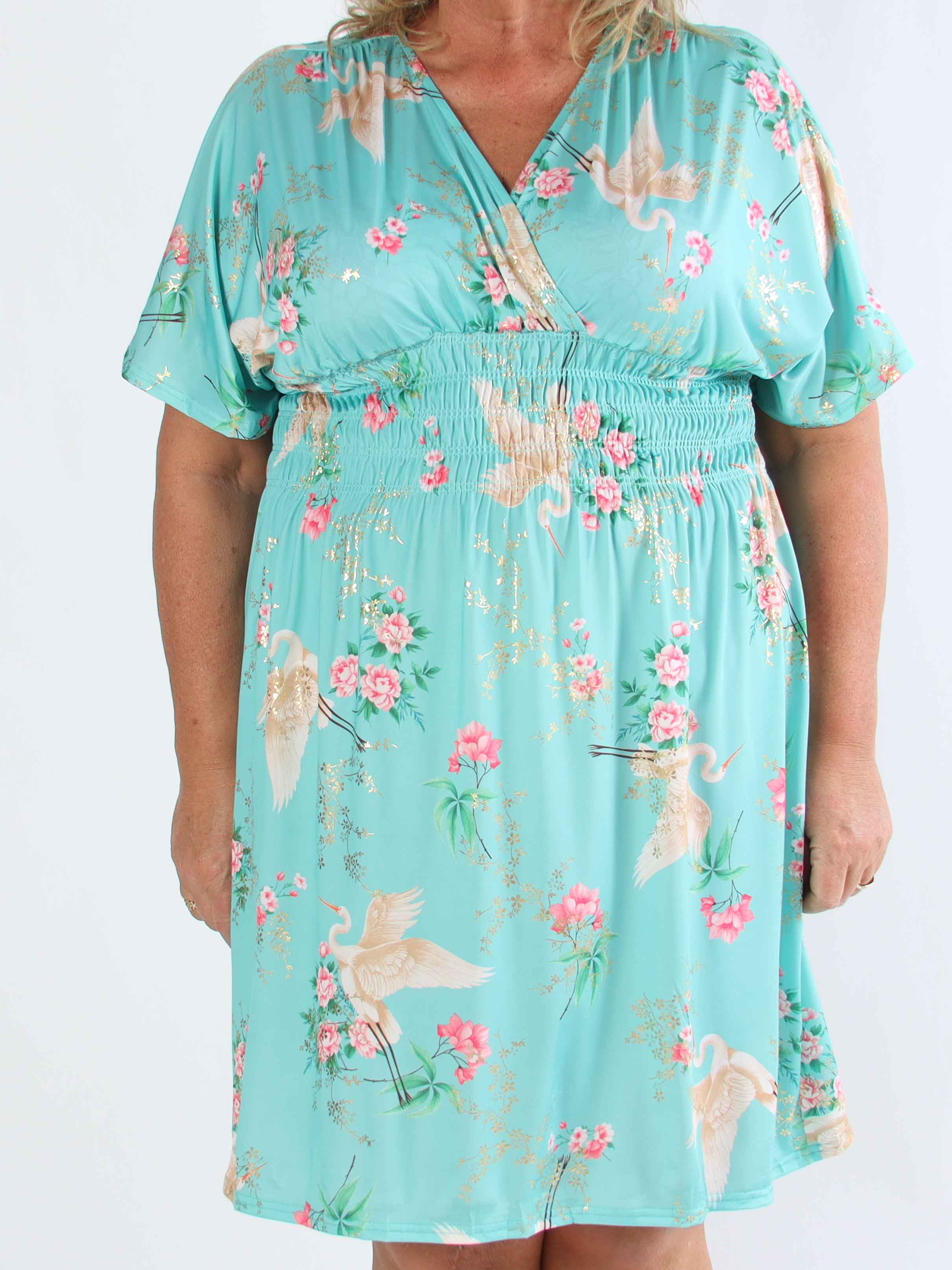 Pams Fly Short - Elastisk plus size-klänning med blommor och fåglar