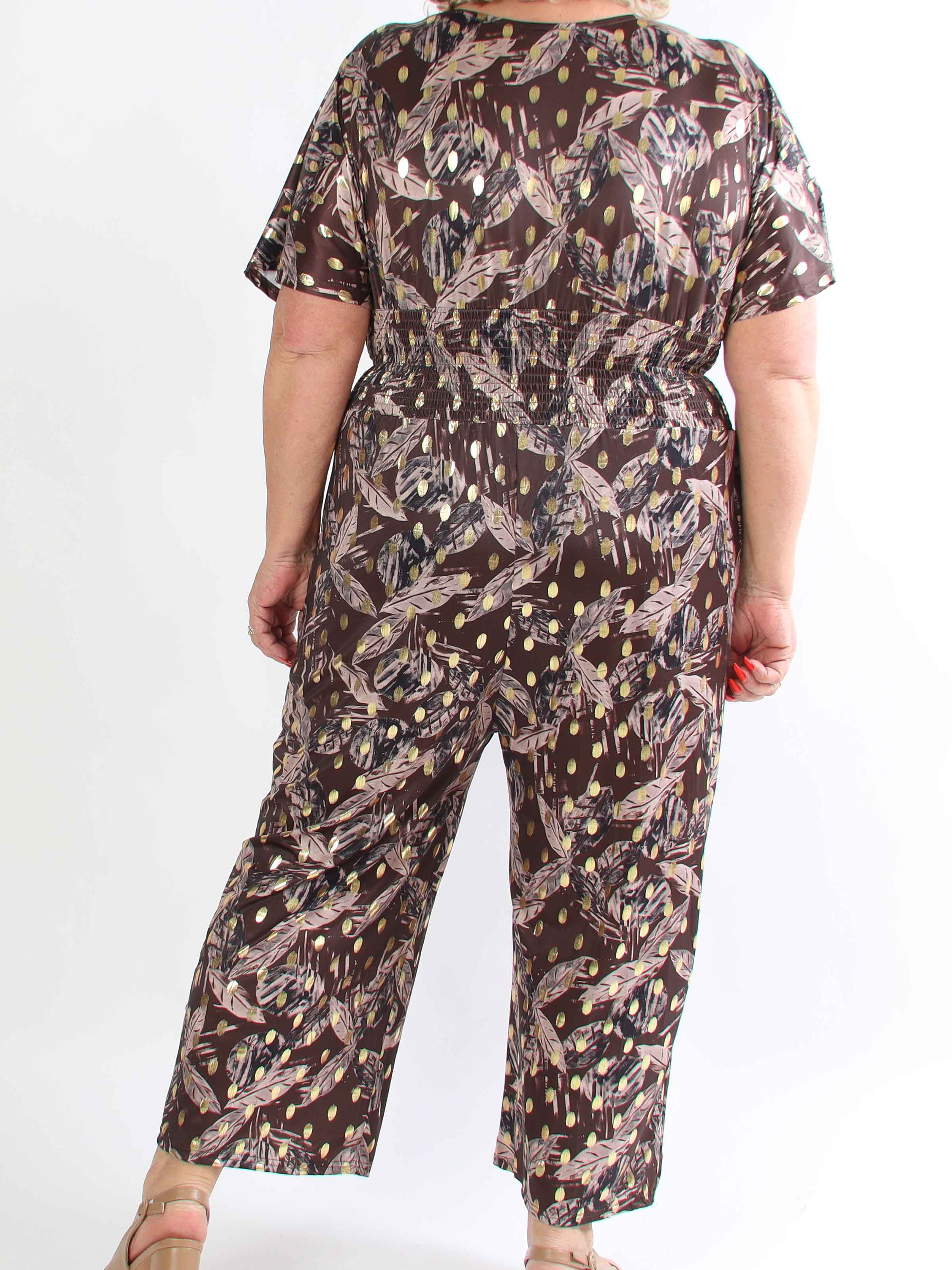 Pams Leafage Jumpsuit - Plus size jumpsuit i lövmönster med guldfärgade tofsar