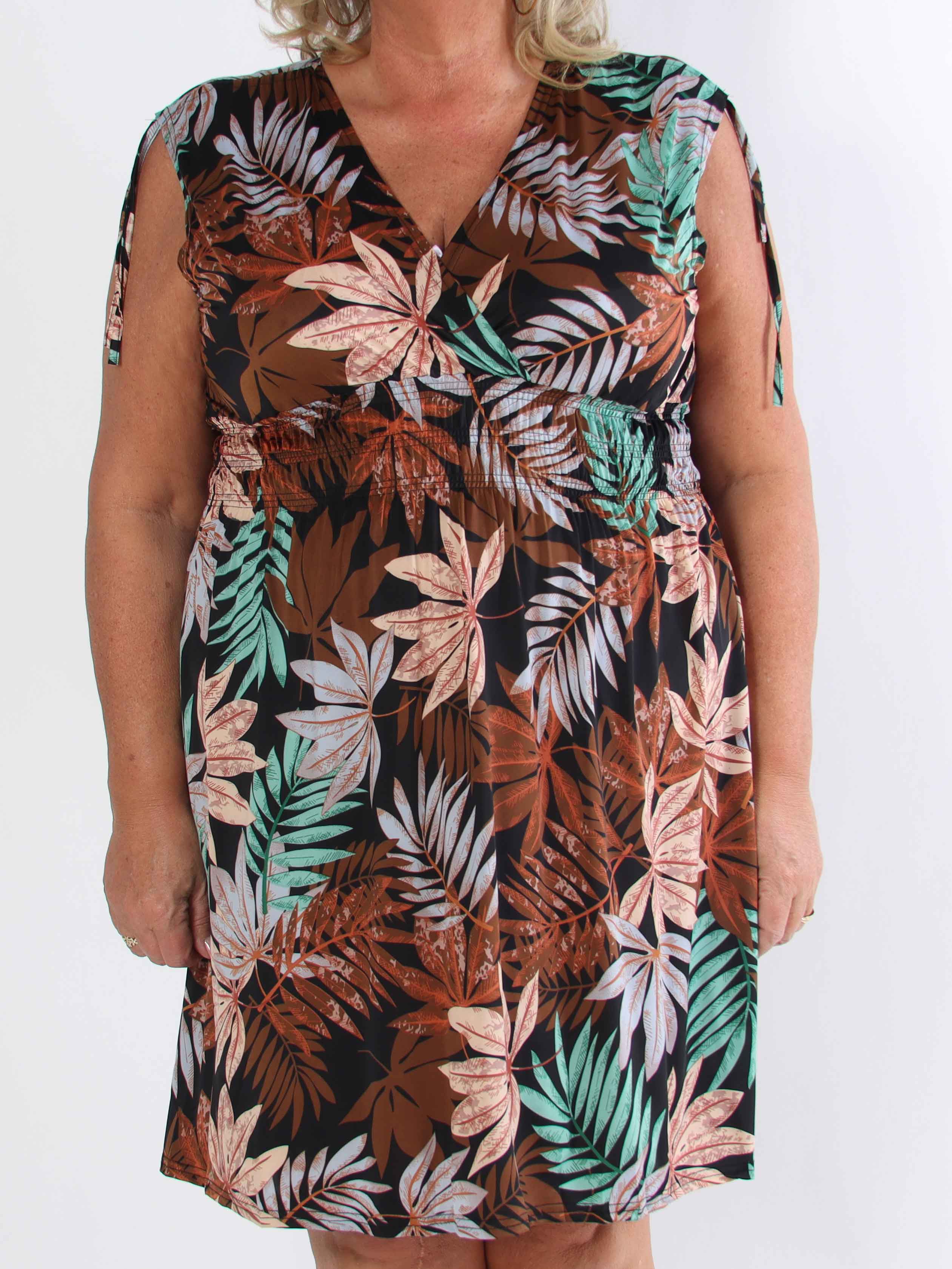 Pams Leaf Short - Kort elastisk plus size-klänning i skrynkelfritt tyg