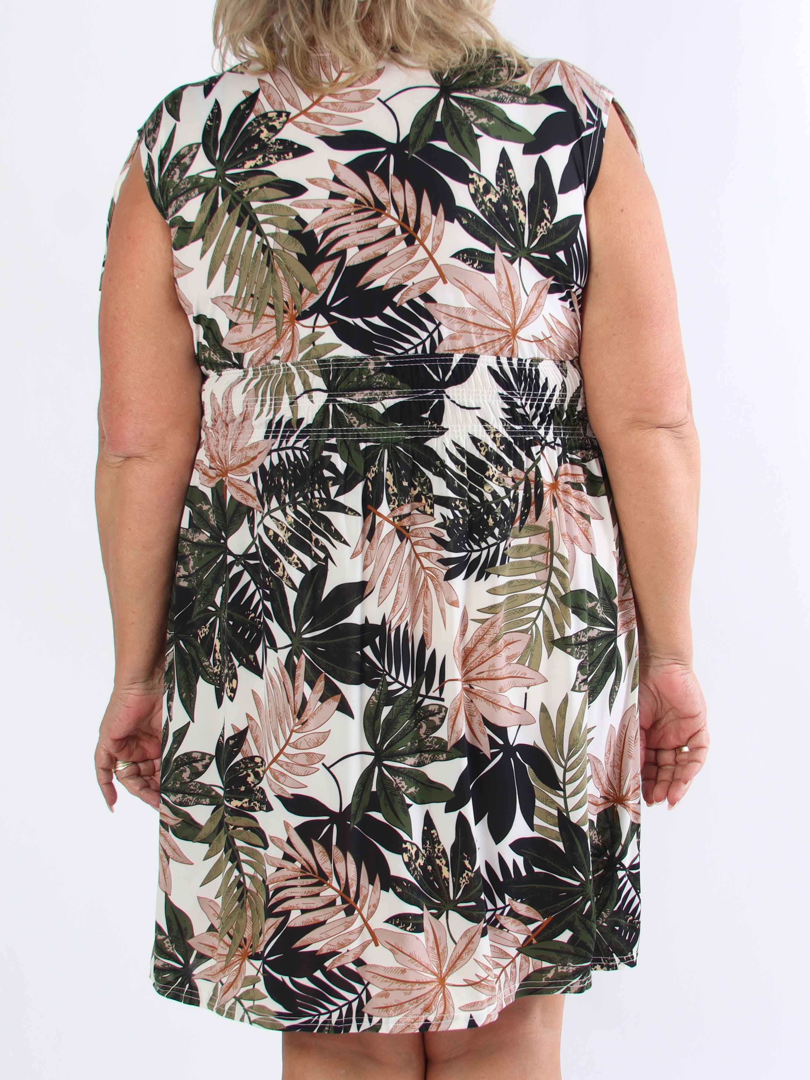 Pams Leaf Short - Kort elastisk plus size-klänning i skrynkelfritt tyg