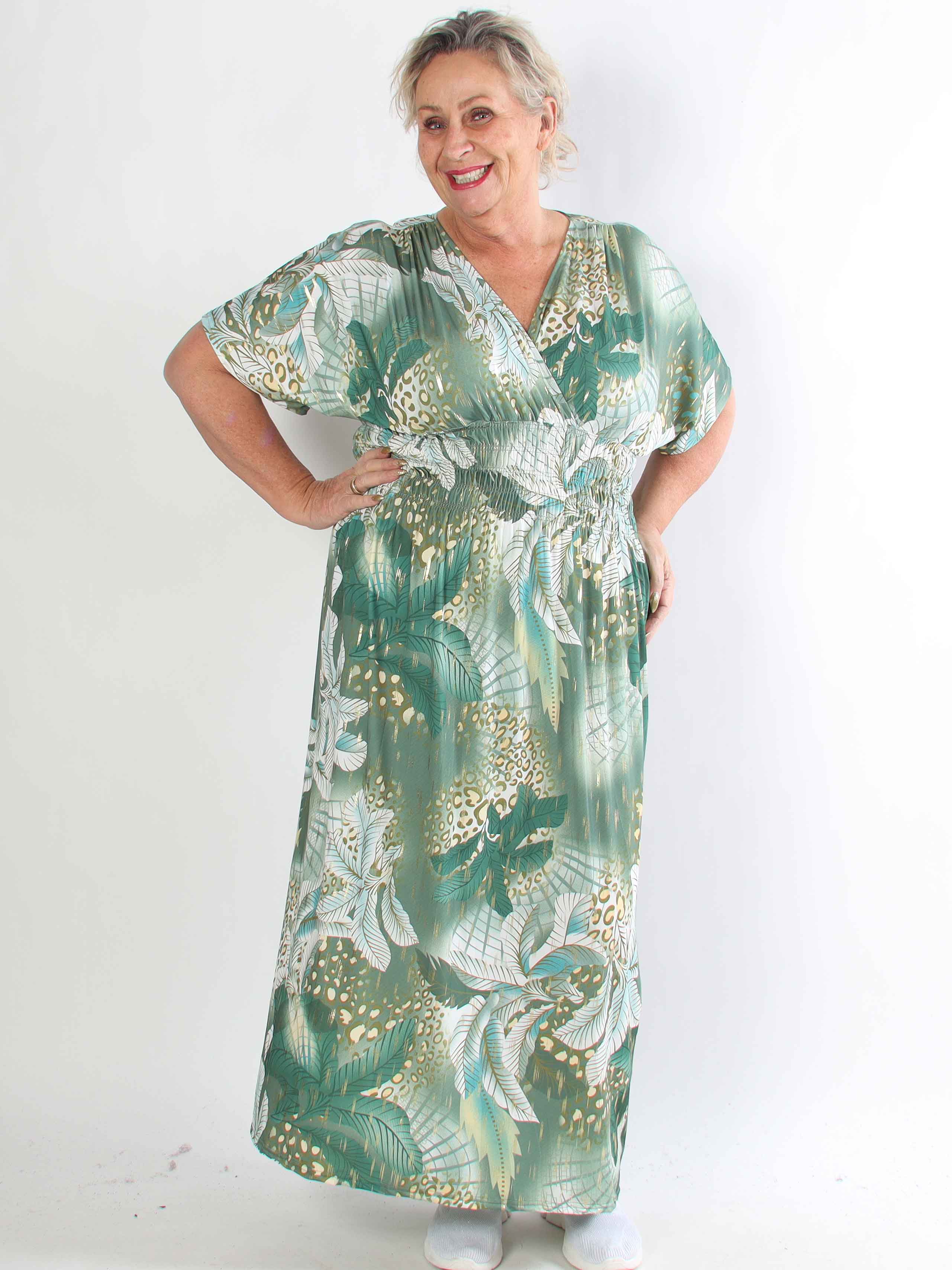 Pams Multi Leo - Plus size elastisk kjole med print og guld detaljer
