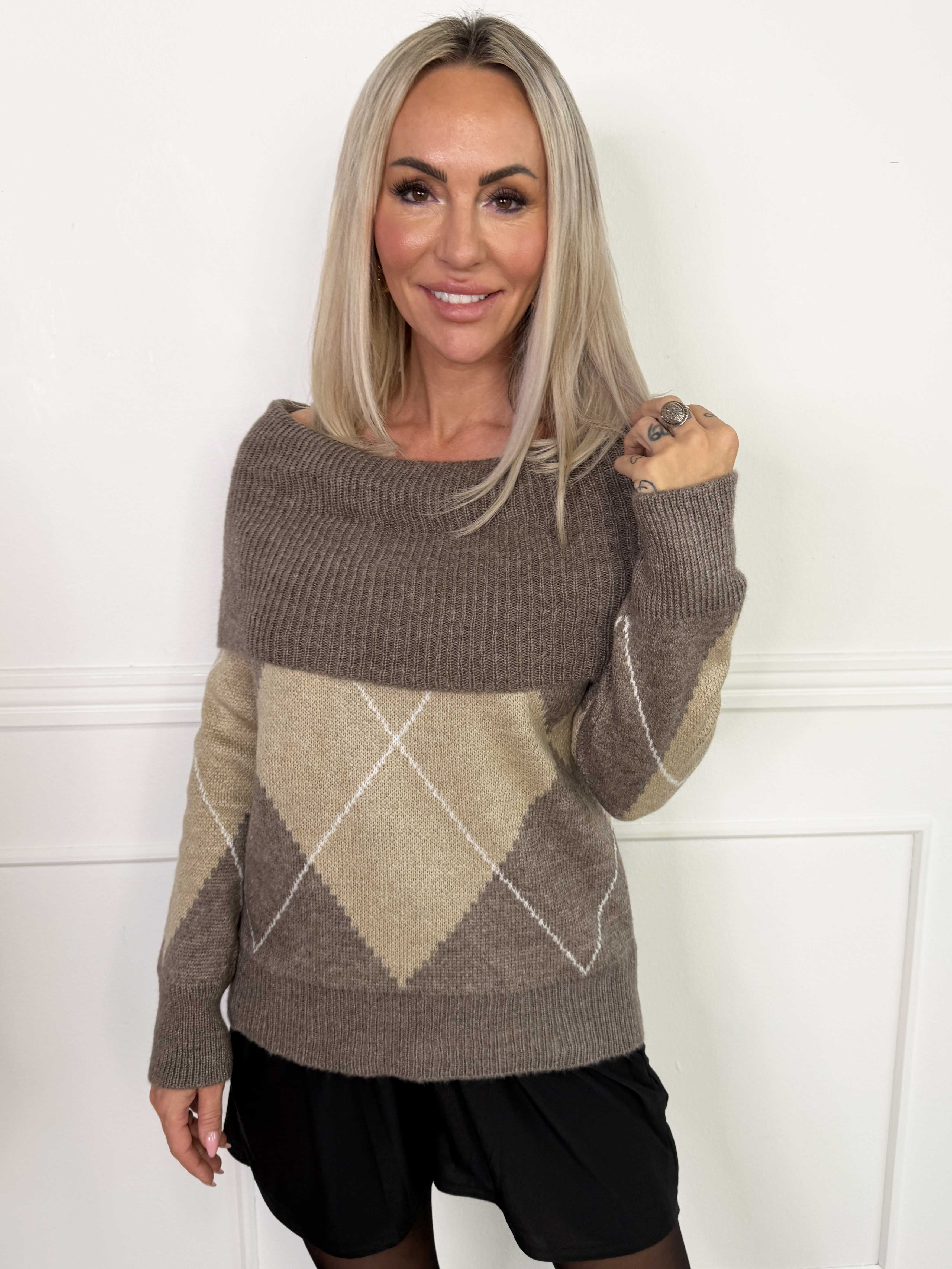 Paola - Stickad off-shoulder tröja med mönster