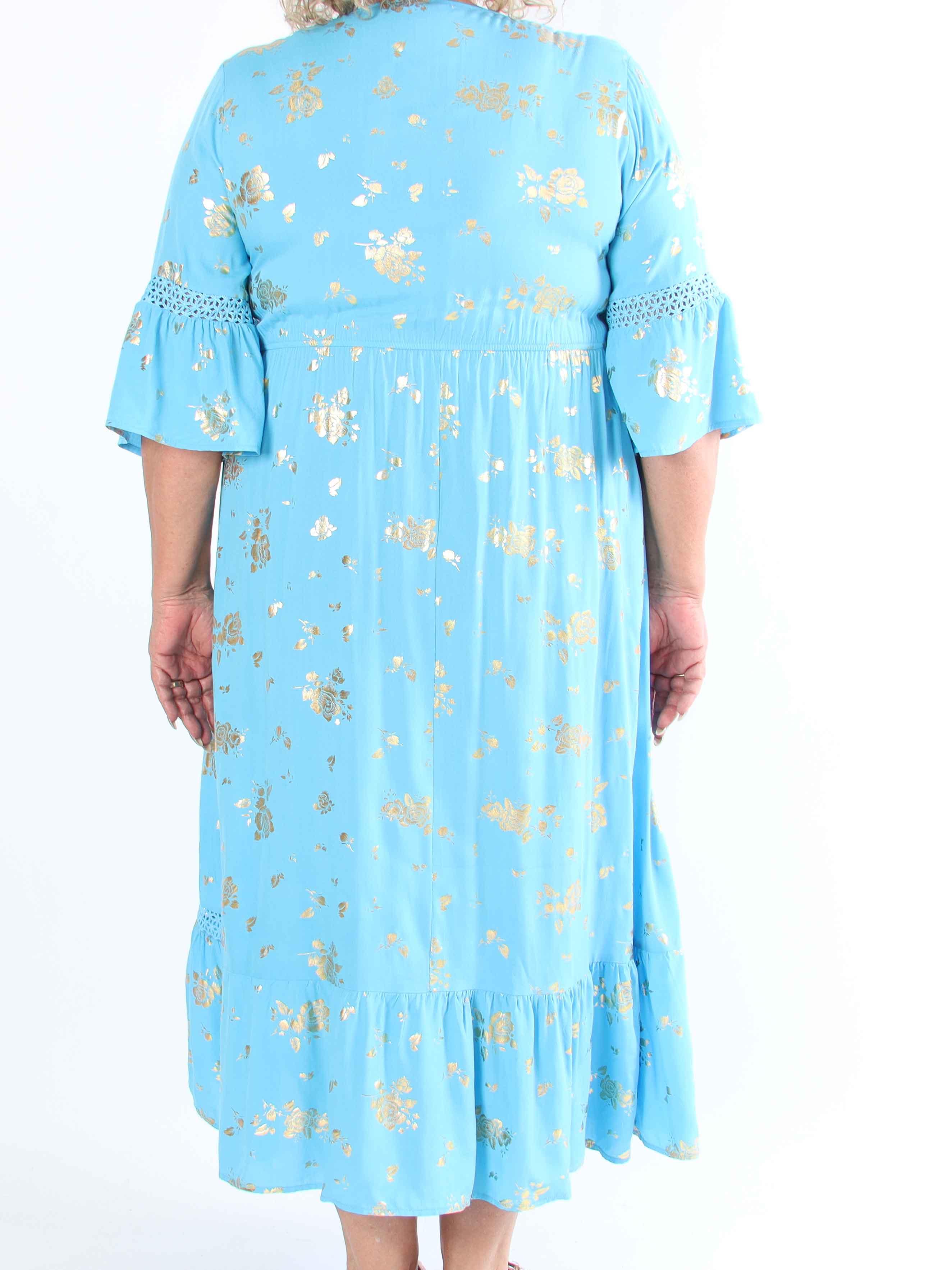Pernilla - Klänning med guldfärgade blommor och broderier