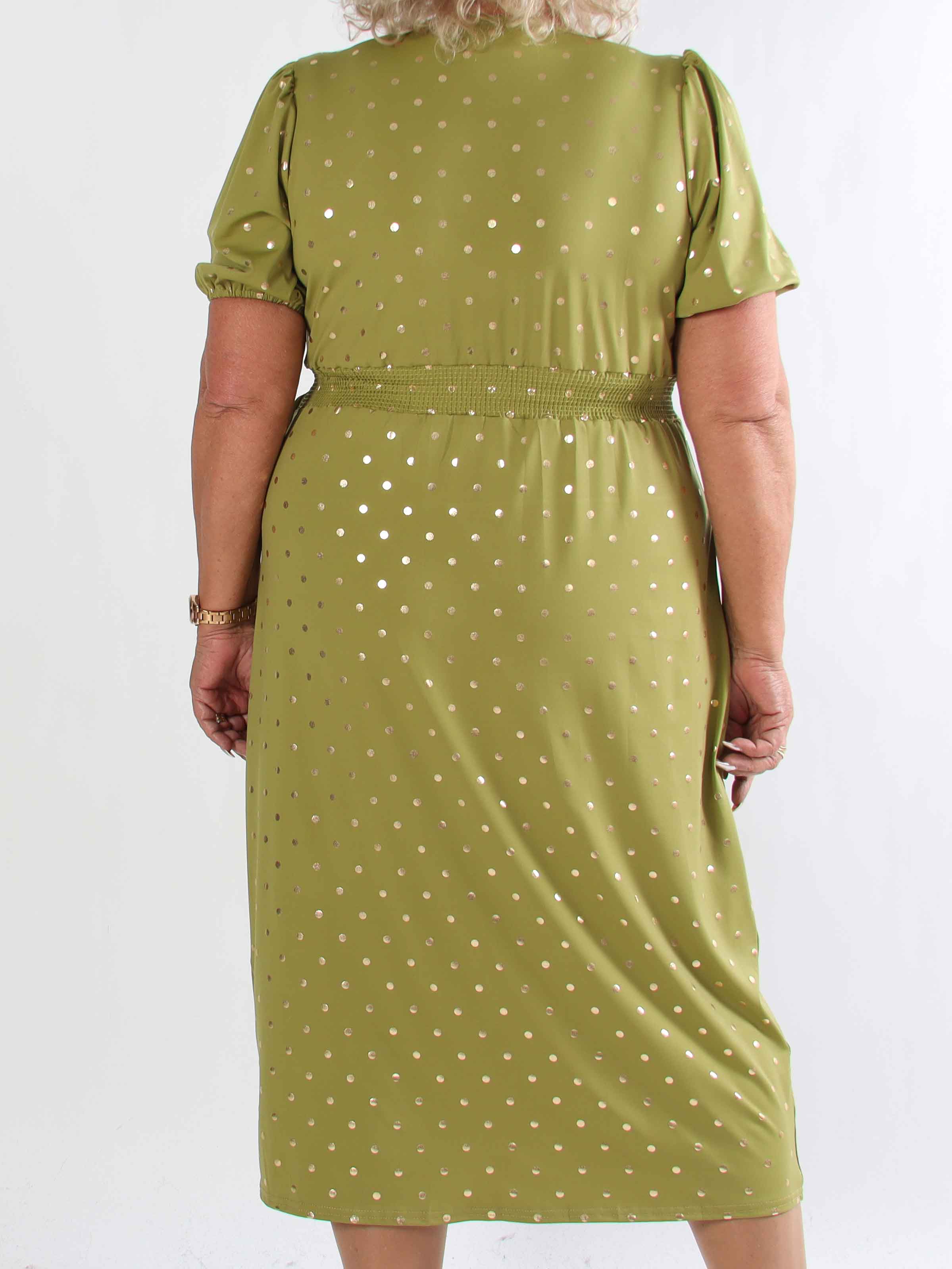 Primula Dust Gold - Plus size klänning i omlott-look med guldprickar