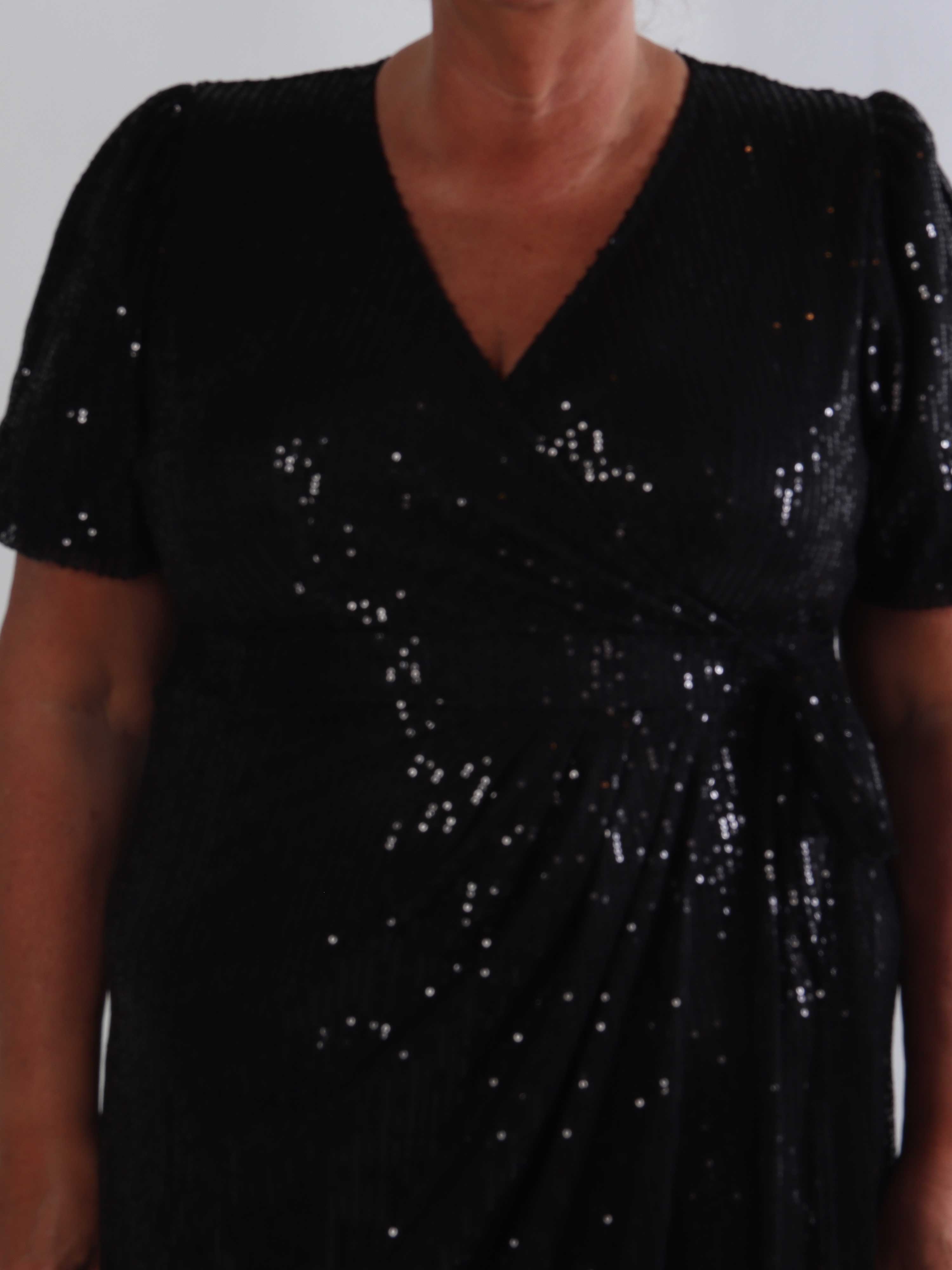 Primula Glitter - Plus size omlottklänning med paljetter