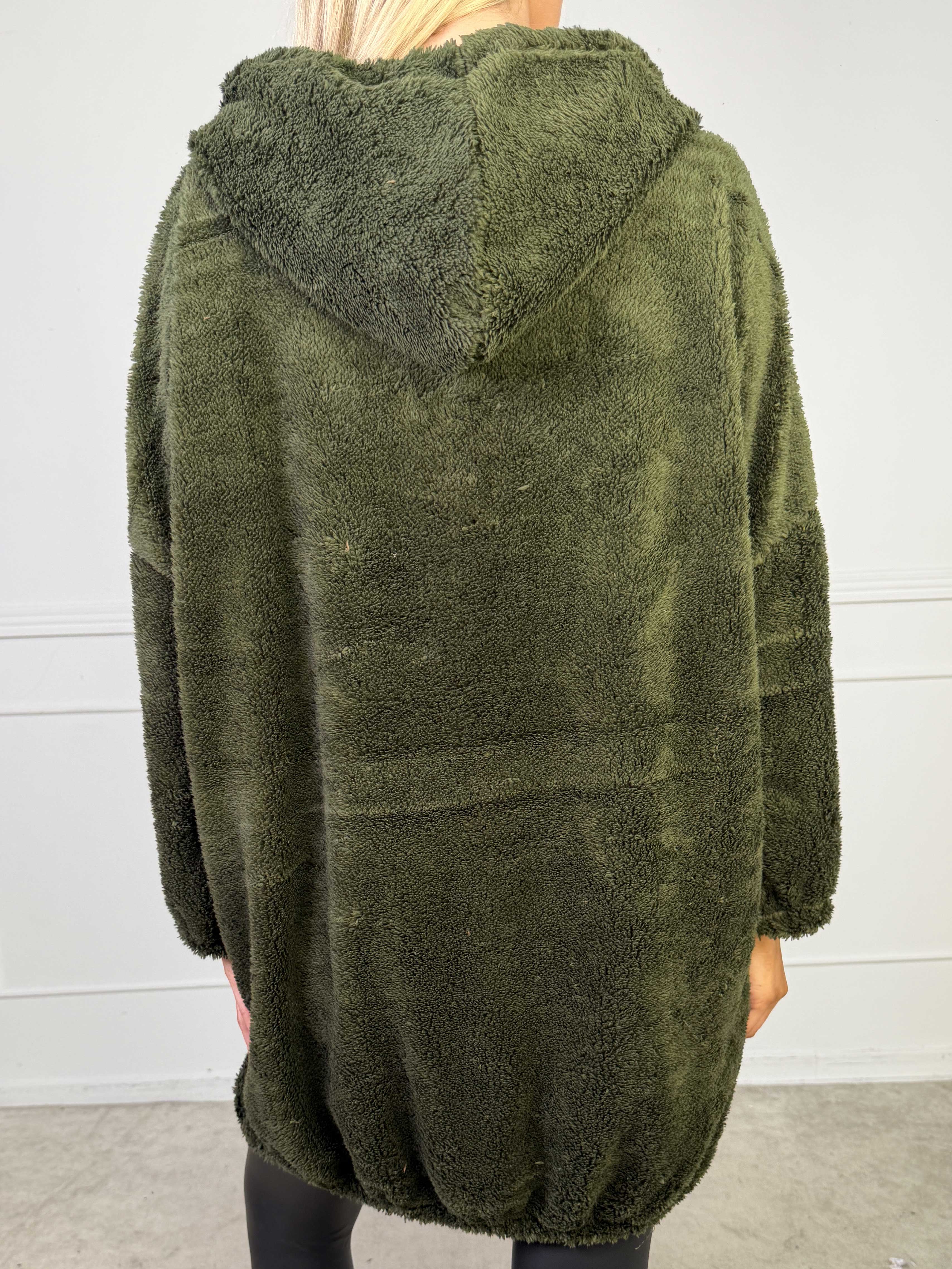 Puffy - Oversize hoodie i fluffy och mjukt material