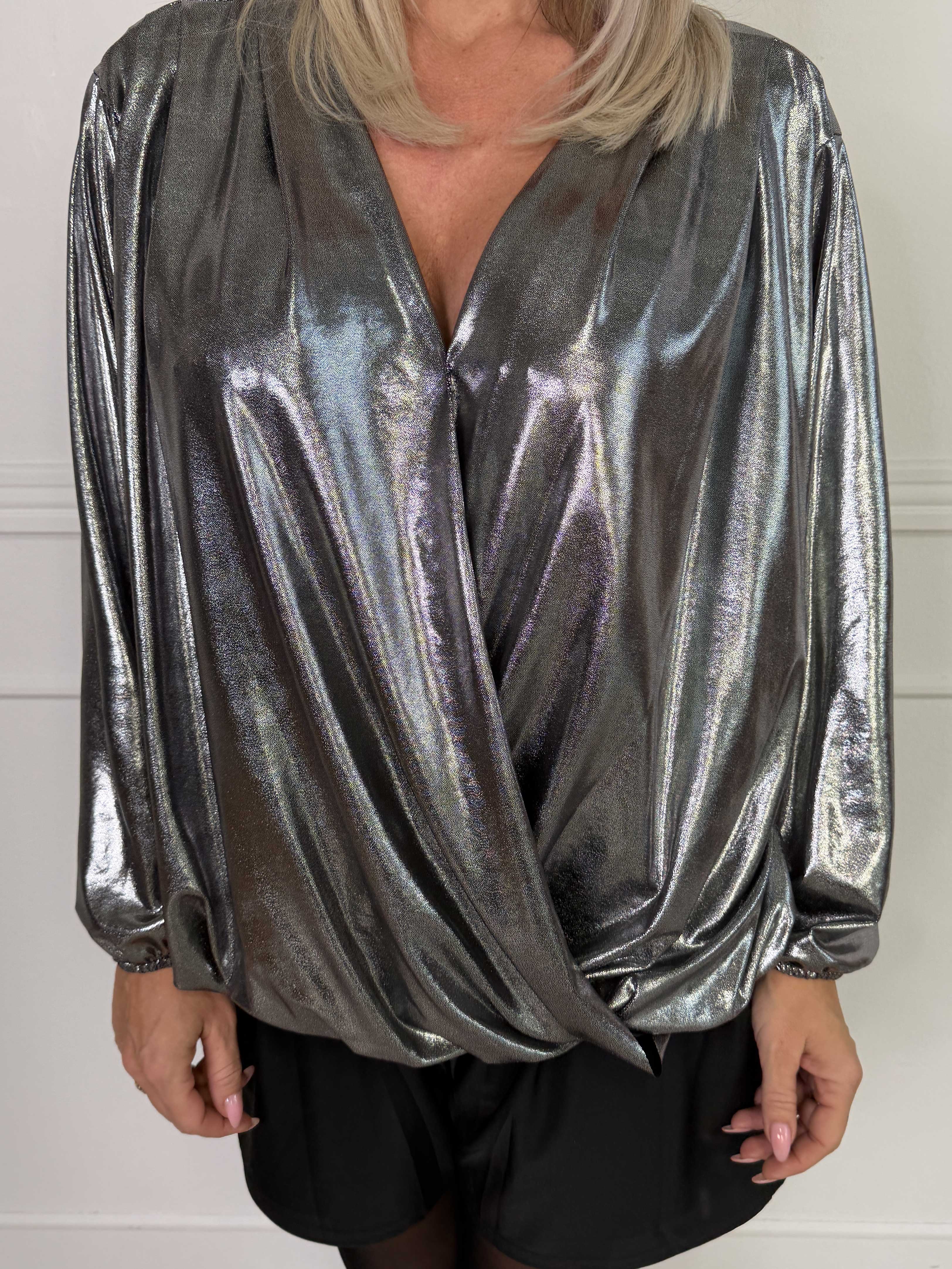 Rakel Shiny - Långärmad blus i skimrande tyg