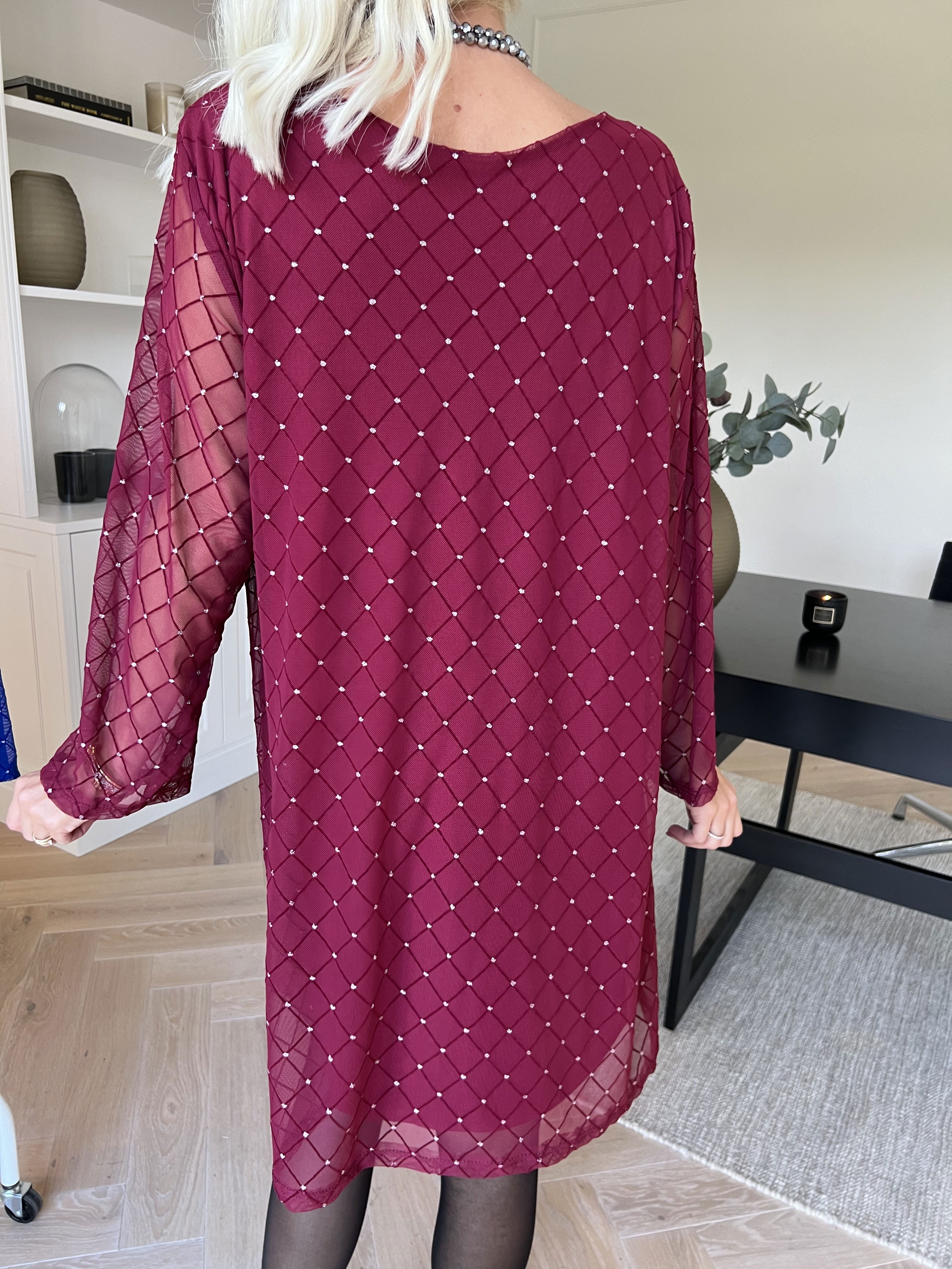 Ritte - Långärmad meshklänning med glitterdetaljer