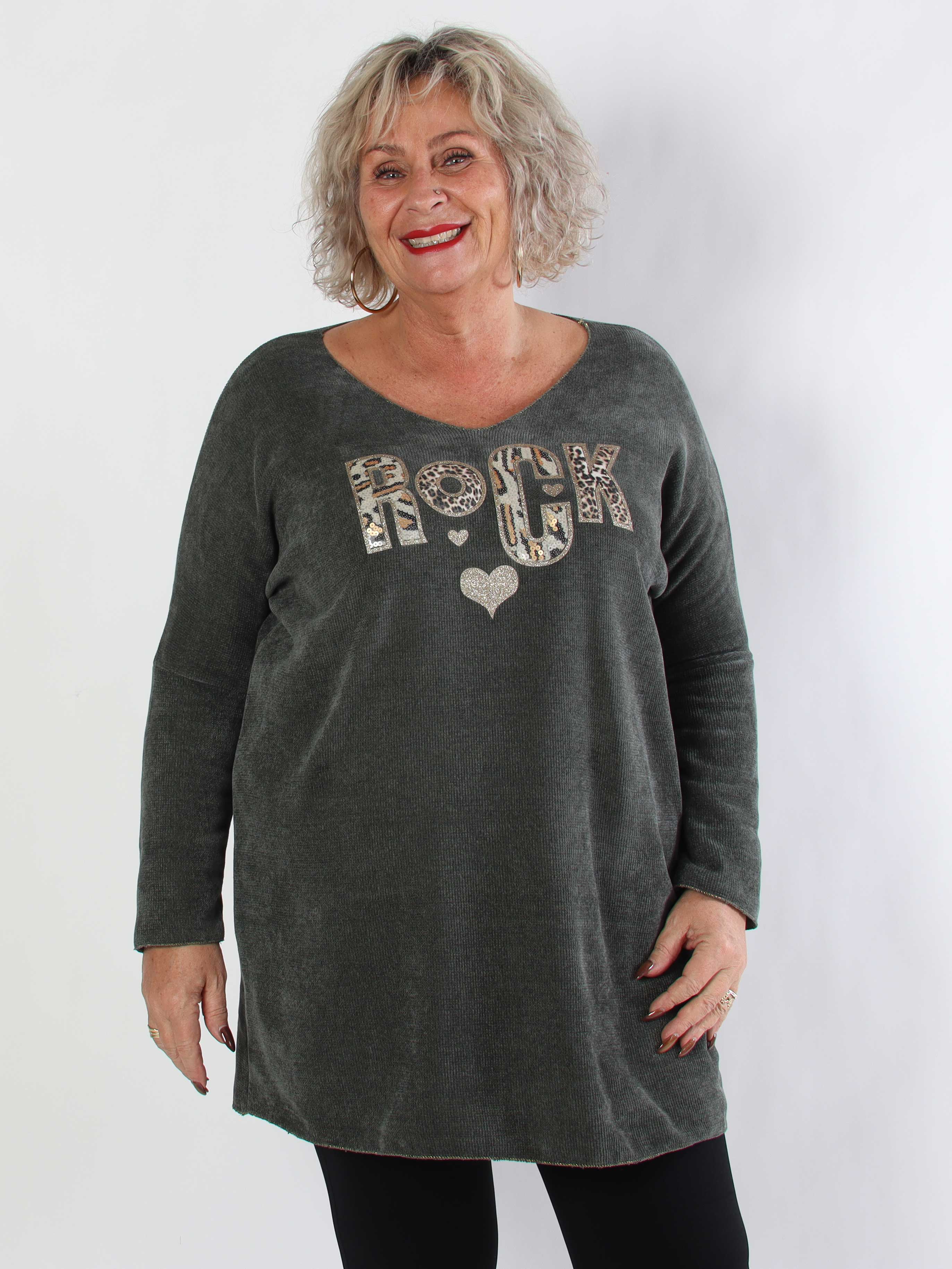 Rocka - Mjuk stickad plus size klänning med motiv
