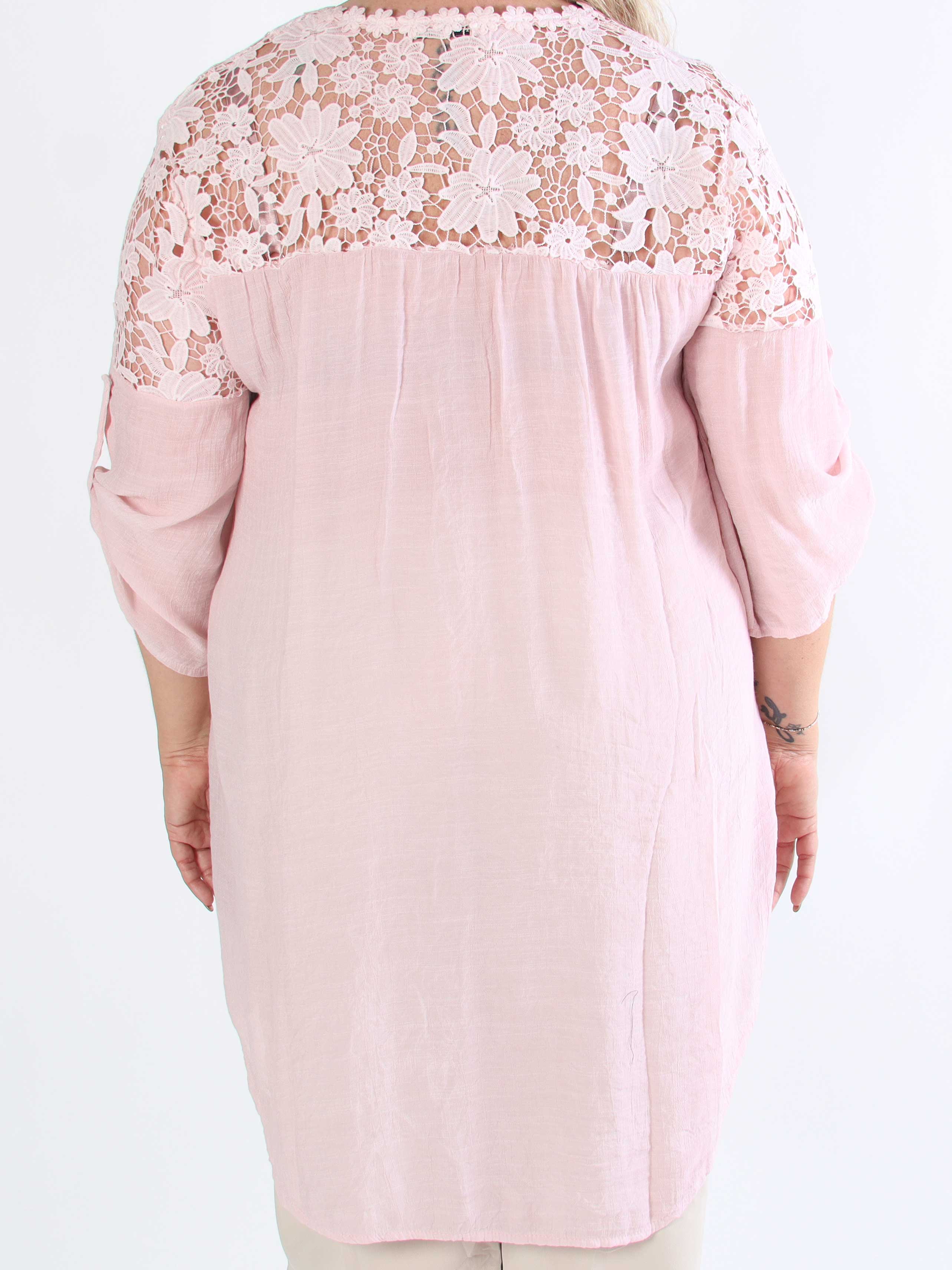 Rosalie - Söt feminin plus size-tunika med broderad rygg