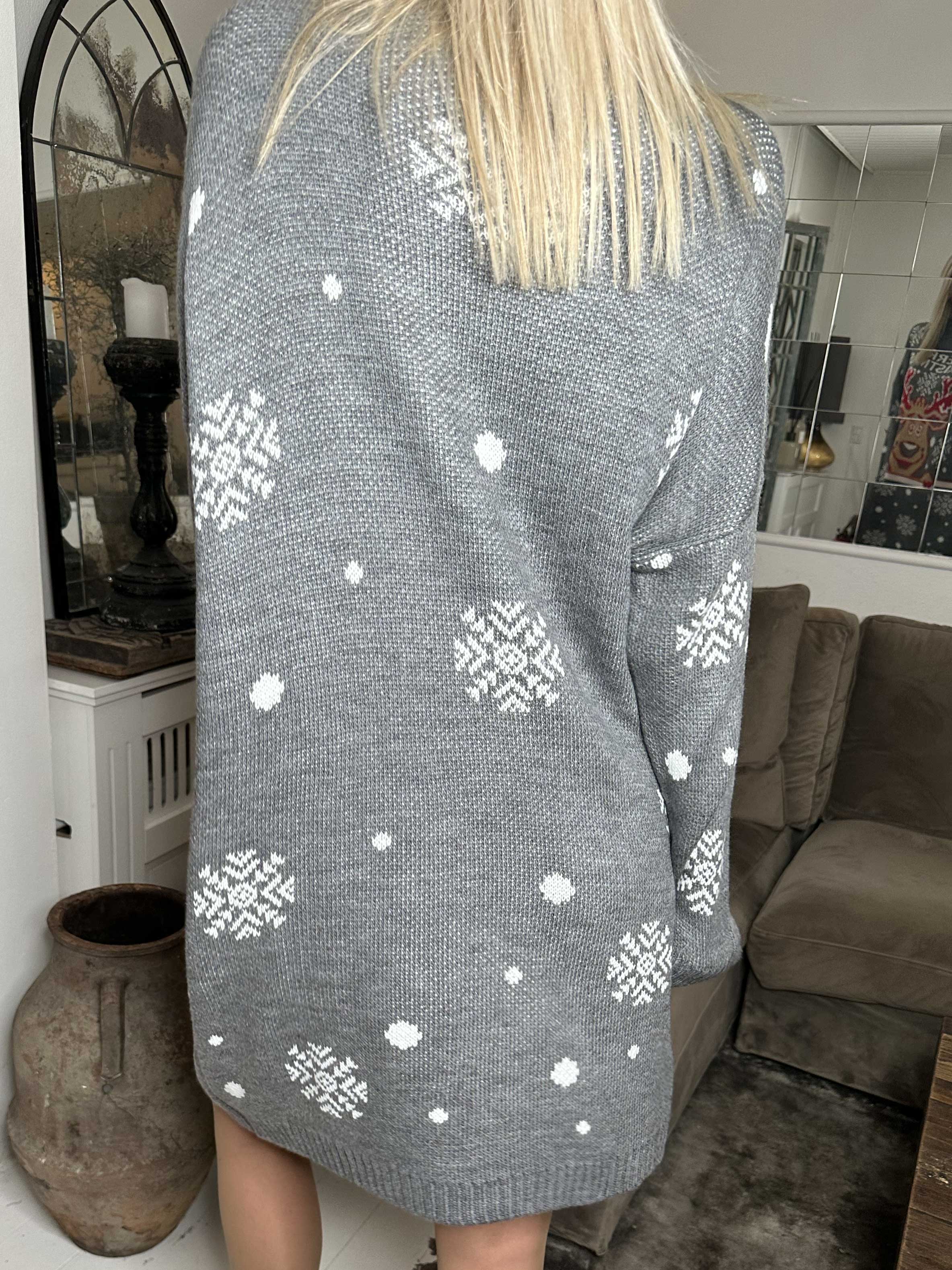 Rudolf - Stickad julklänning med snöflingor och rudolfmotiv