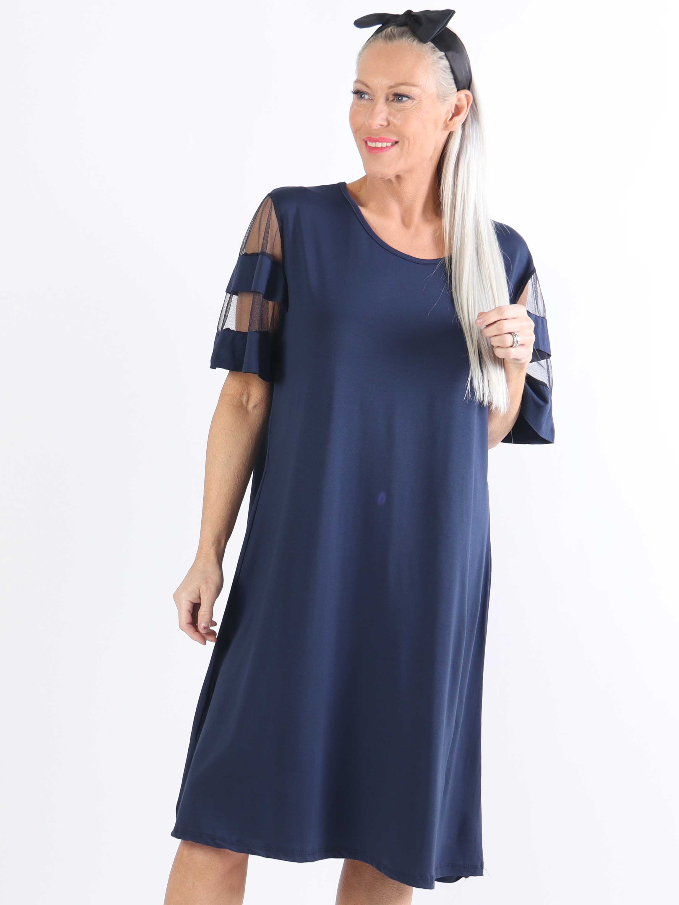 Sakina - T-shirtklänning i plus size med fina ärmar
