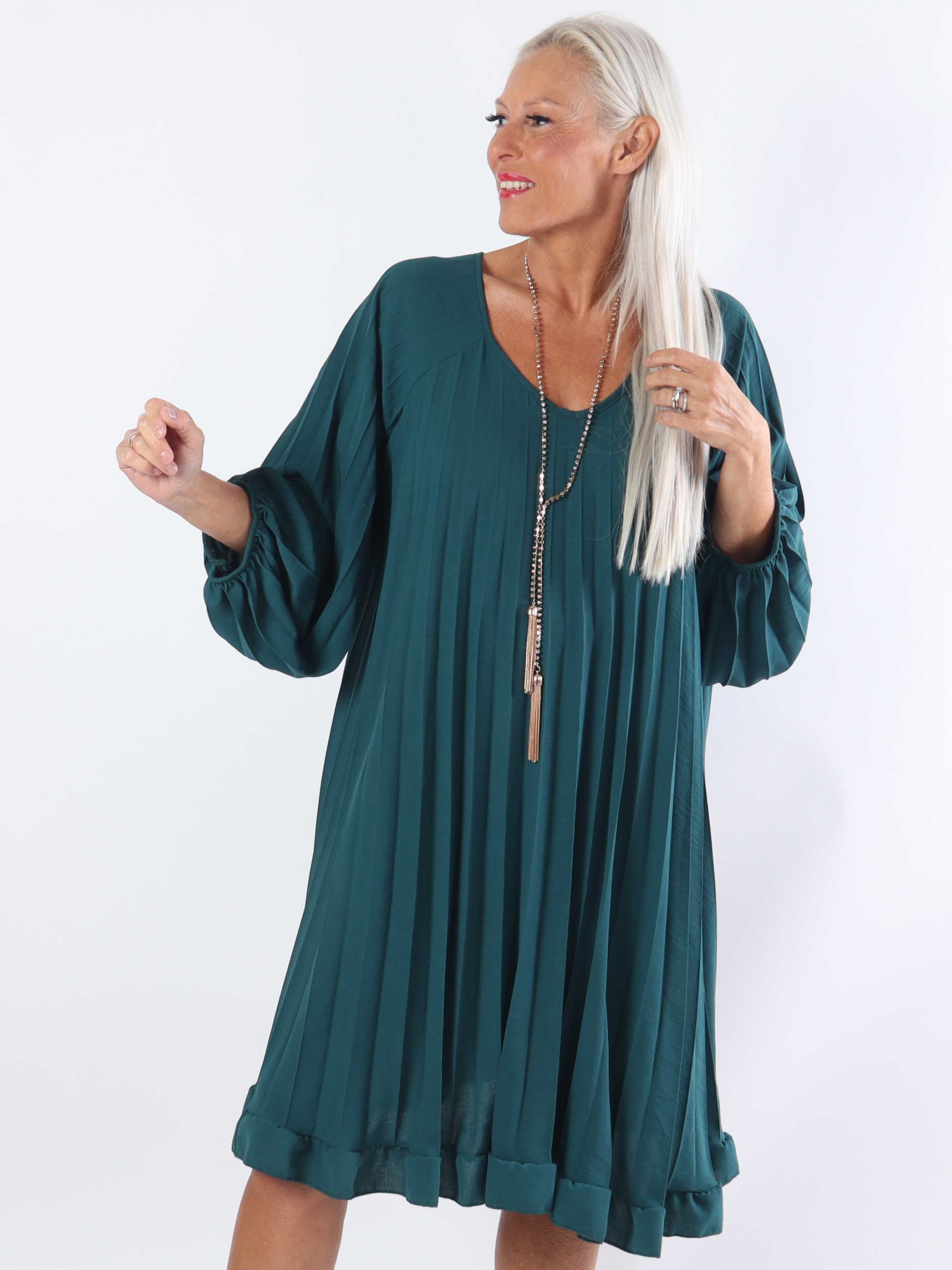 Santorini Dress - Söt klänning i plusstorlek med veck