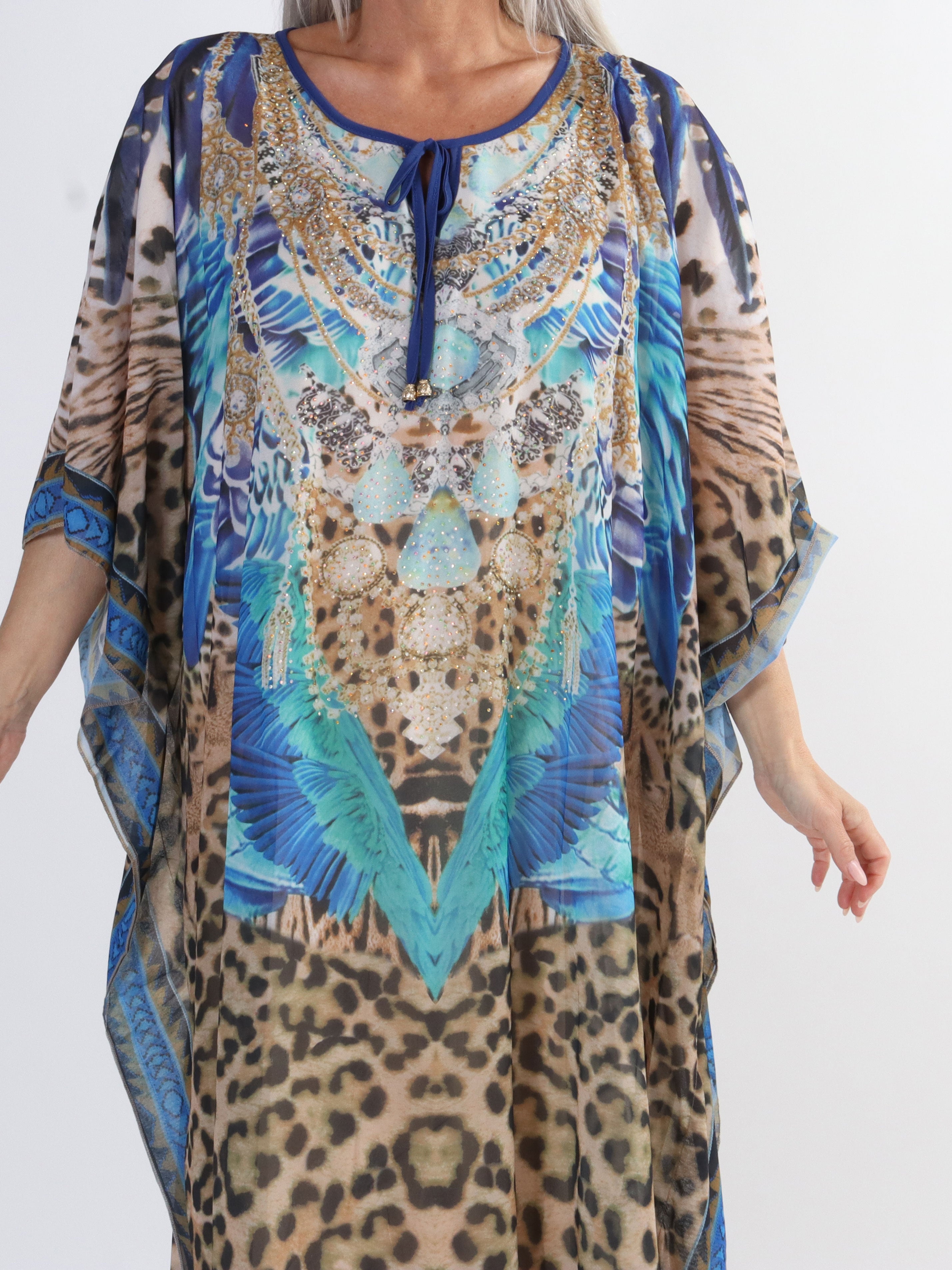 Sasha Leo - Lång plus size tunika med leopardmönster och strass