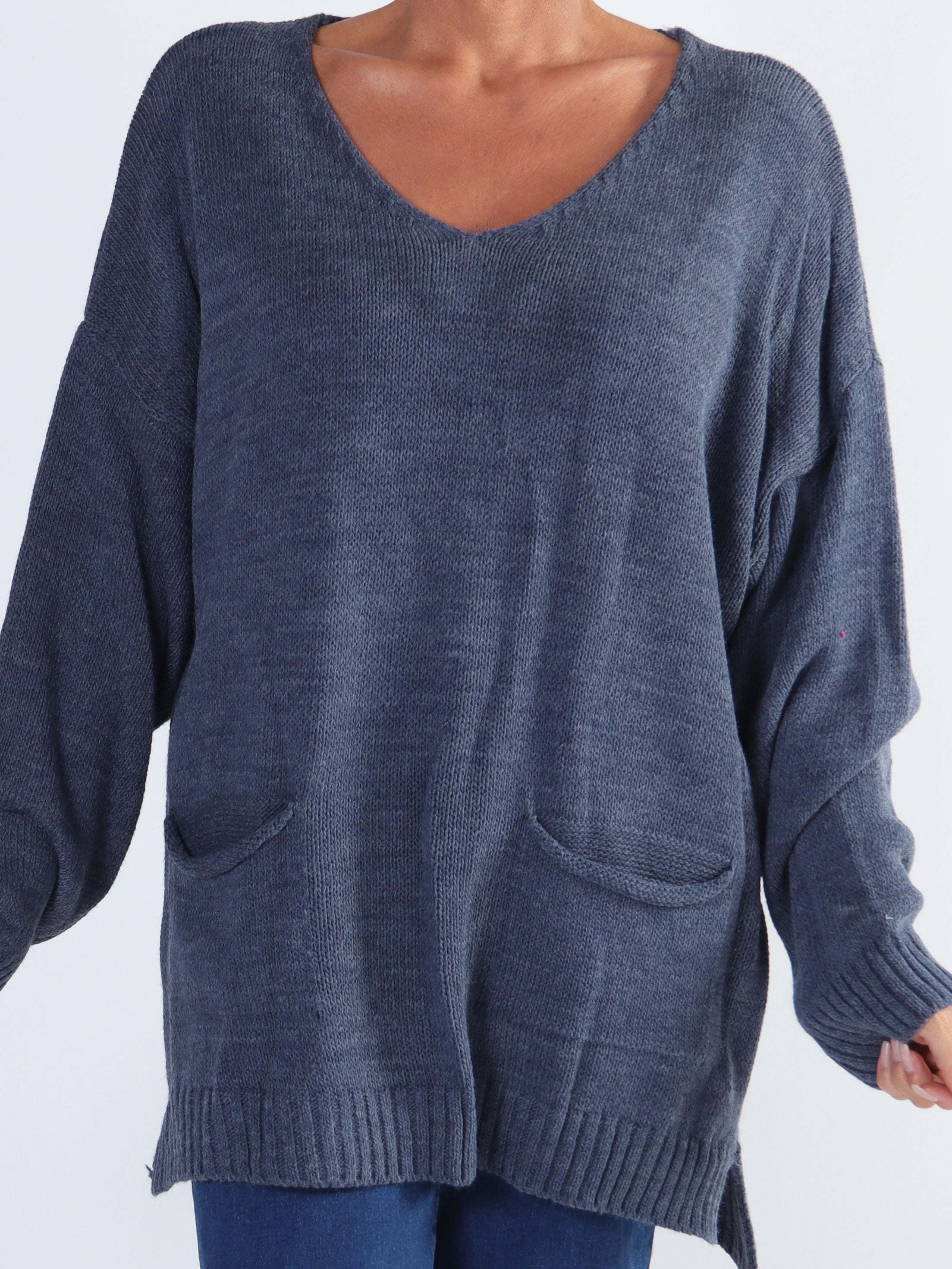 Shaima - Simpel plus sized tröja med fickor