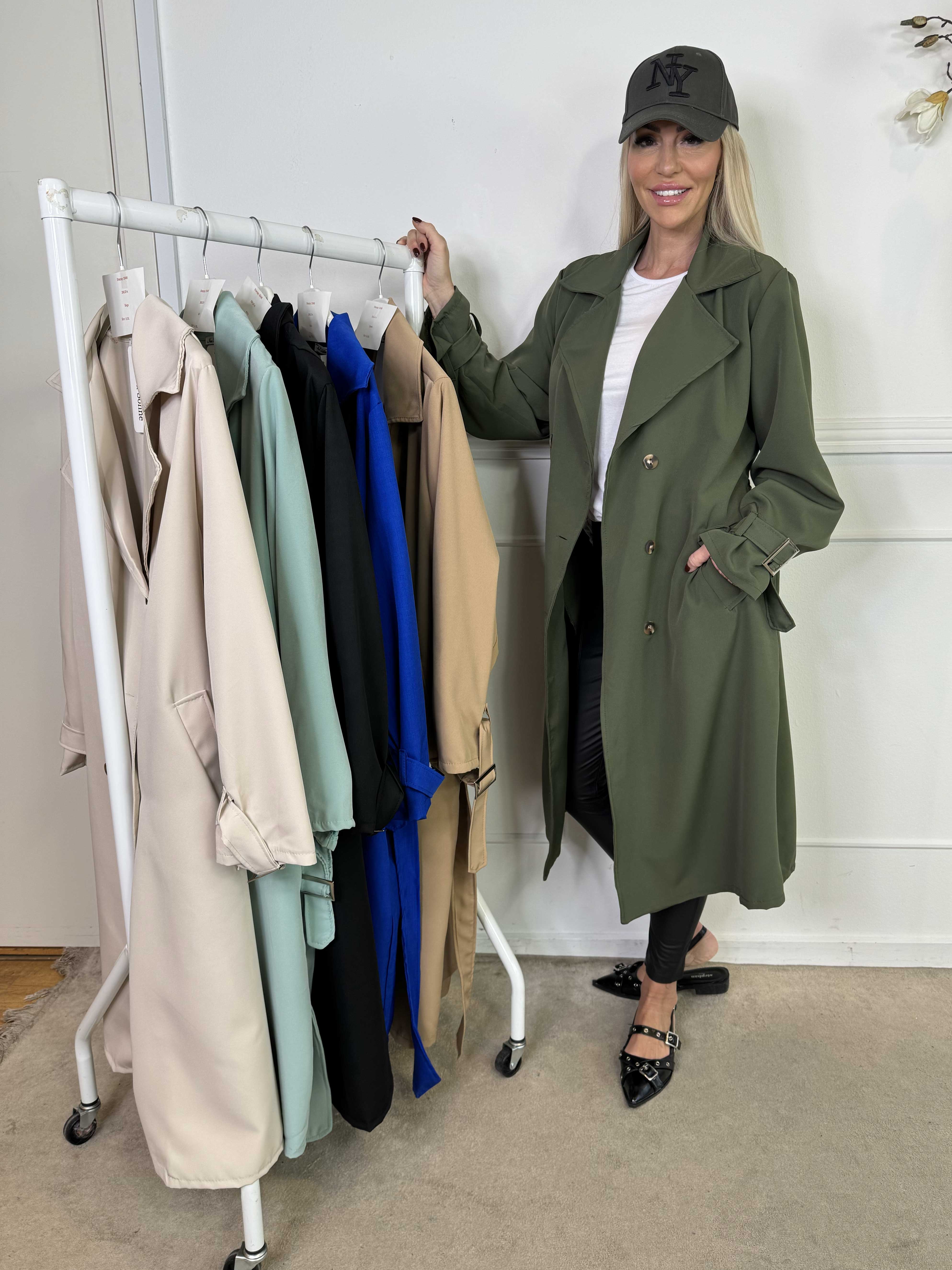 Sharpay - Lätt trenchcoat med knytskärp