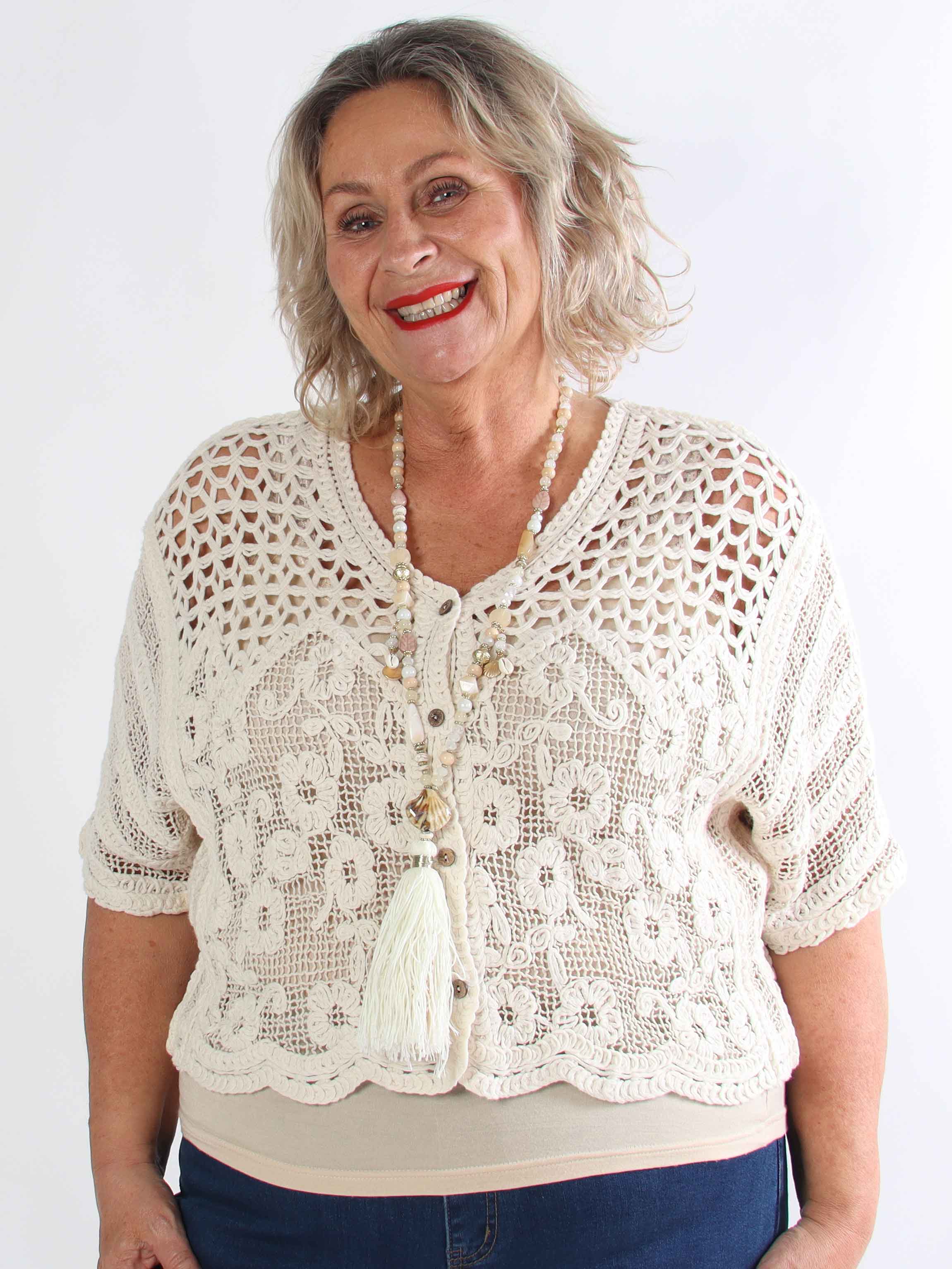 Siri - Hæklet plus size cardigan i bomuld med fint hulmønster
