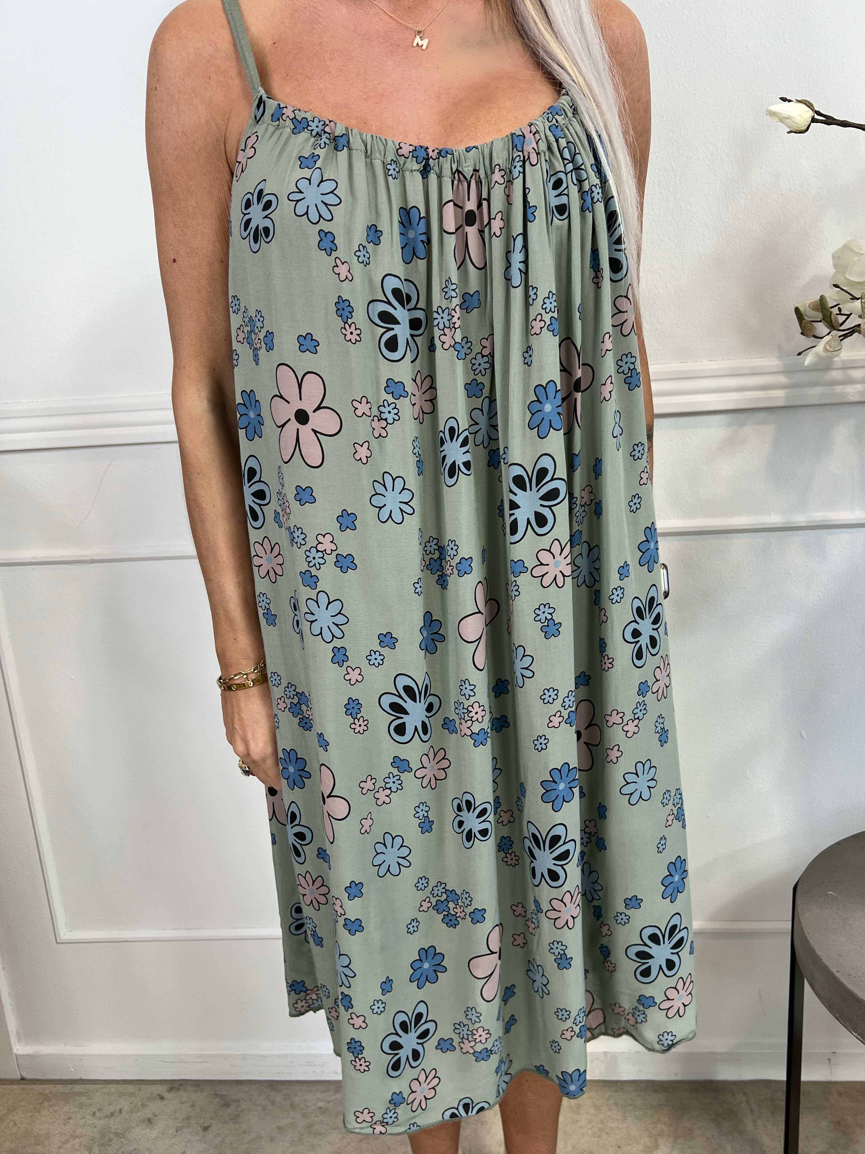 Sunshines Flower - Lätt viskosklänning med blommigt tryck