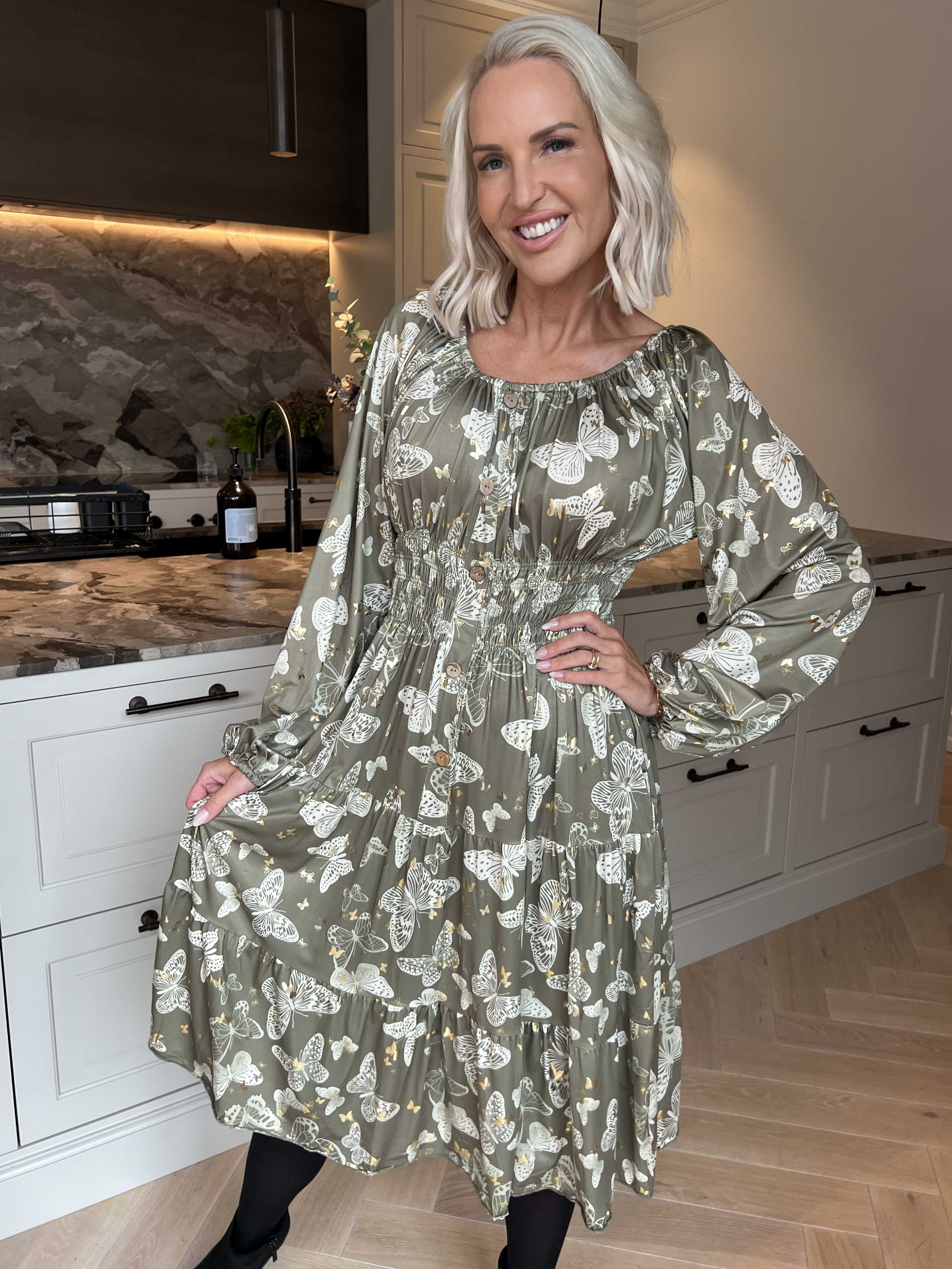 Tea Butterfly L/S - Klänning med resår i midjan och fjärilstryck