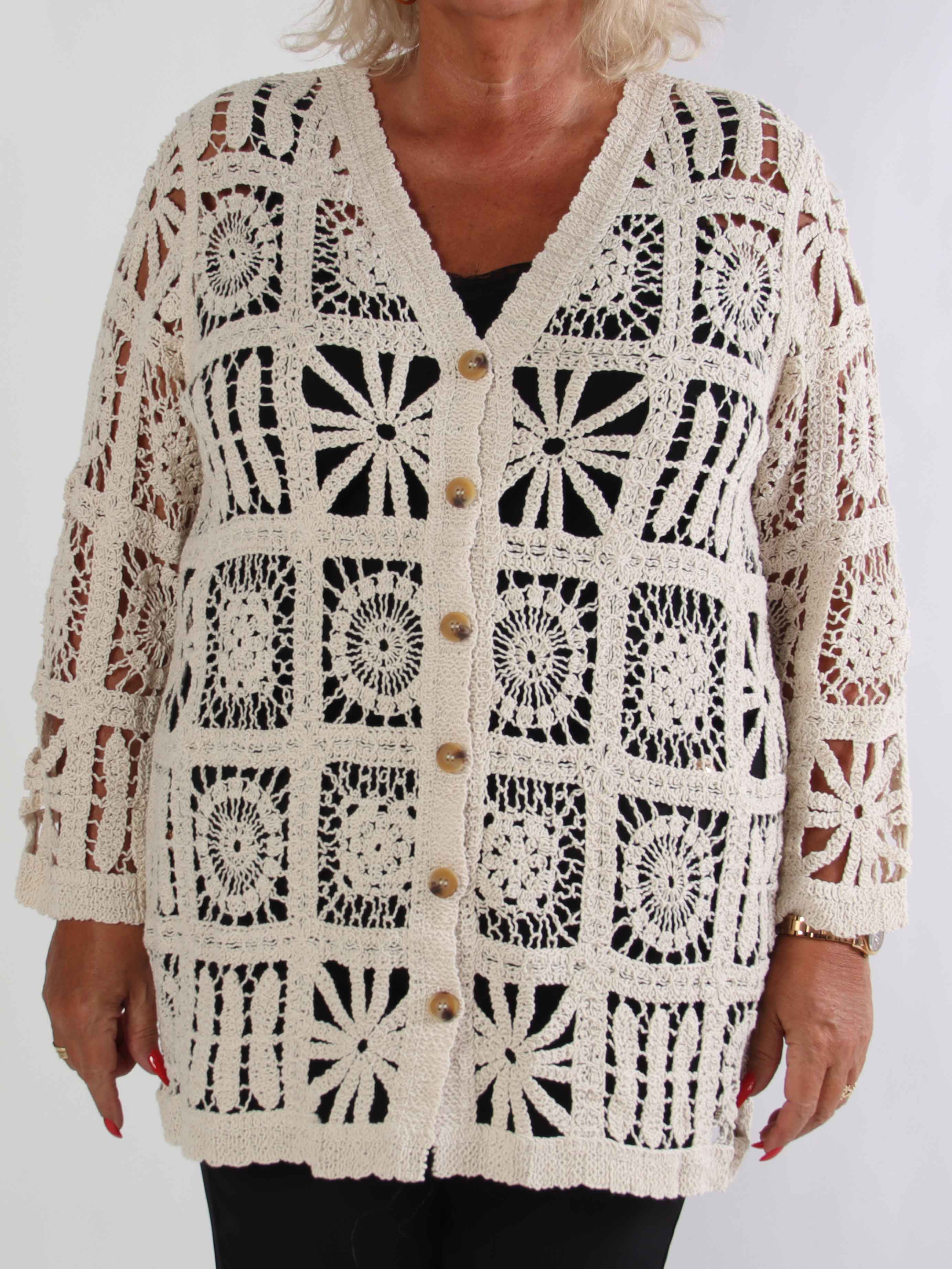 Temari - Virkad plus size kofta i bomull med knappar