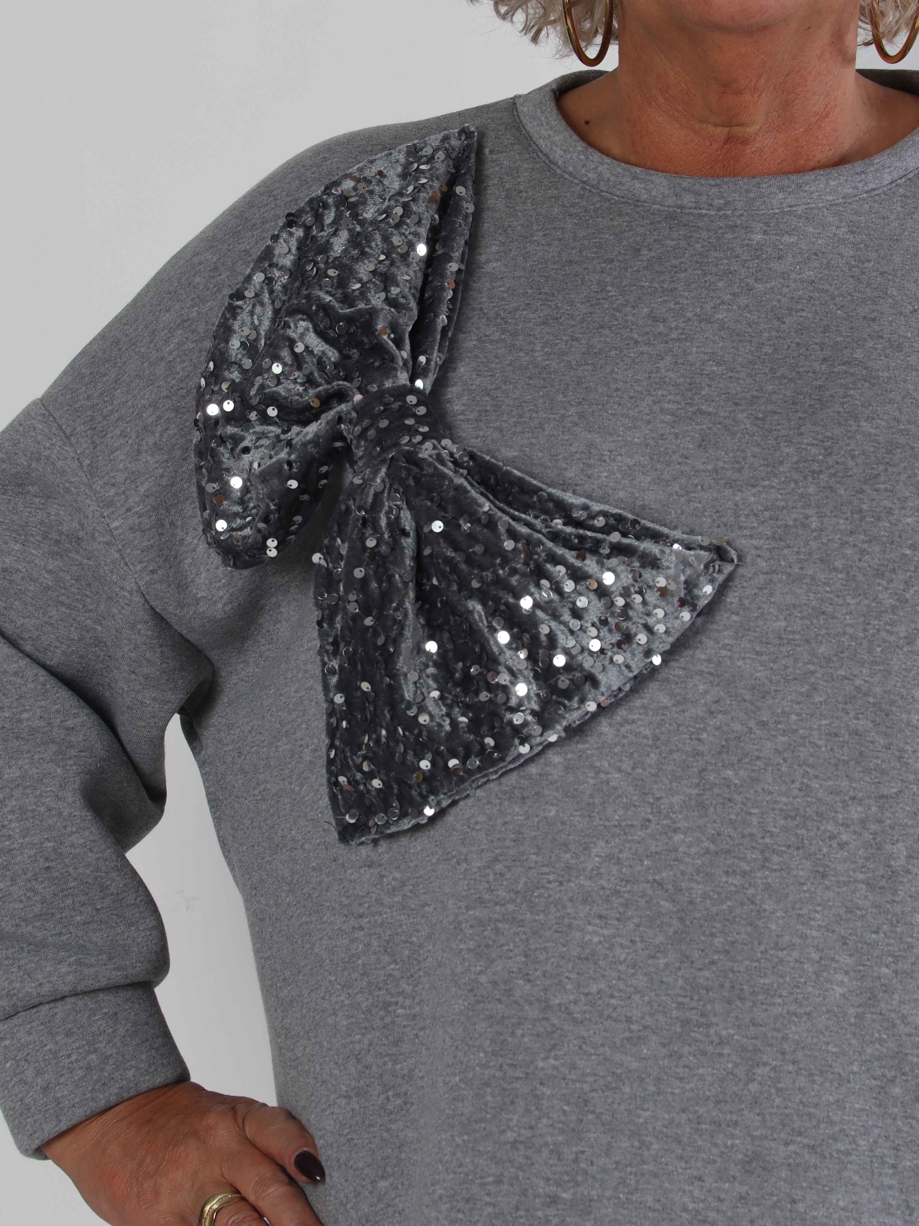 Thalassa - Plus size sweatshirt i bomull med stor velourrosett