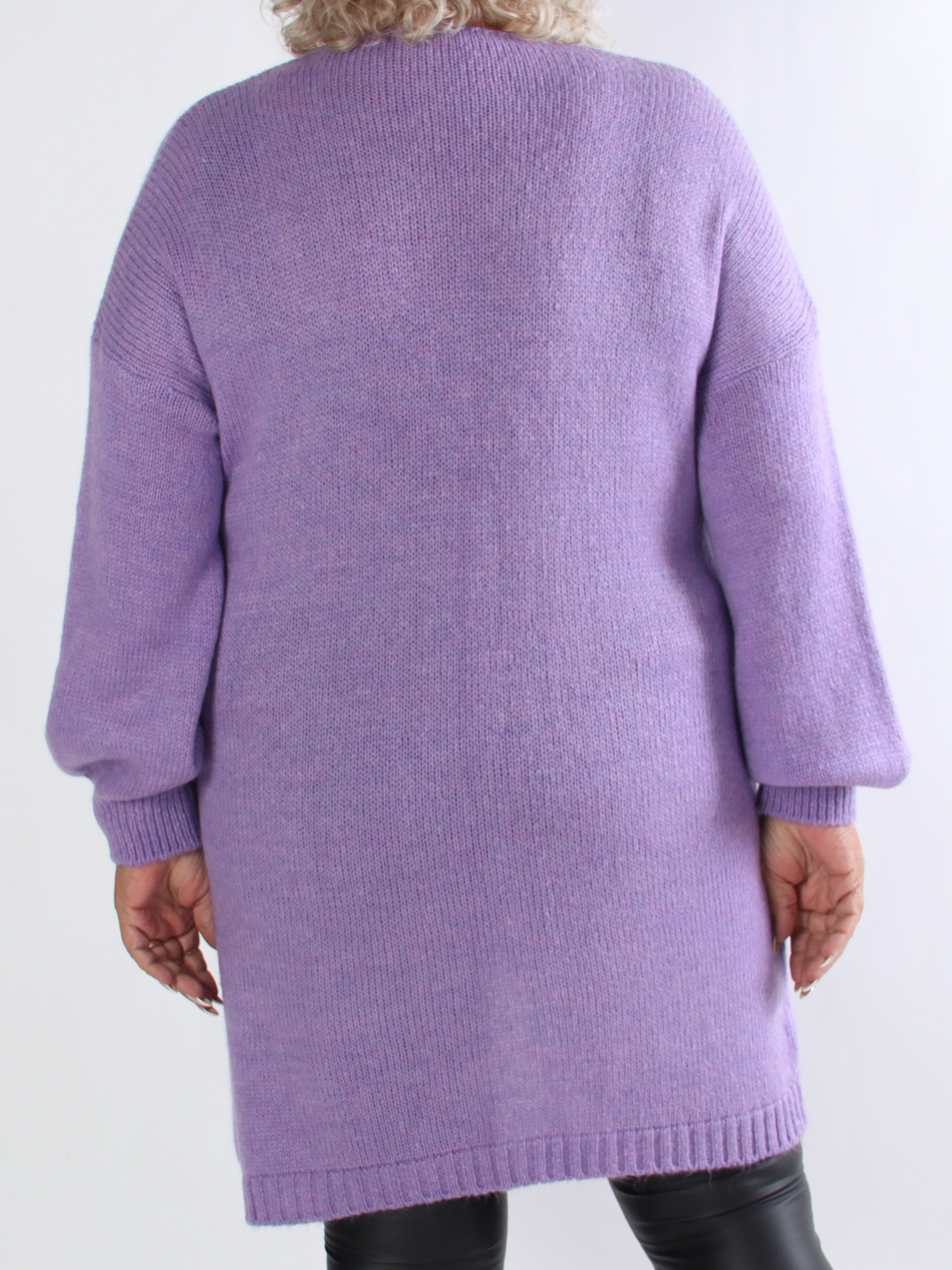 Valentine - Stickad plus size kofta med fickor