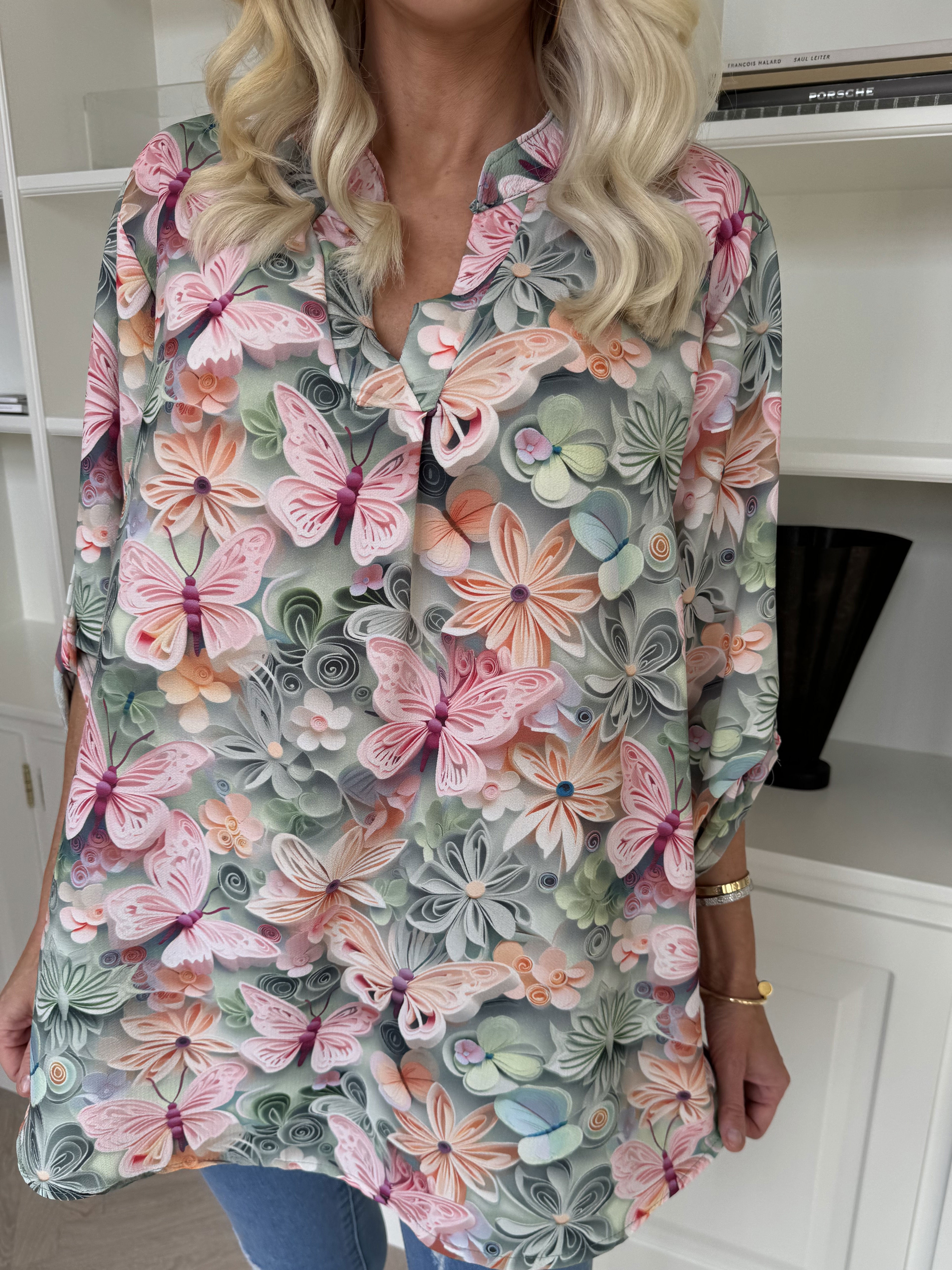 Vanesa Butterfly - Söt tunika i viskos med fjärilsmönster