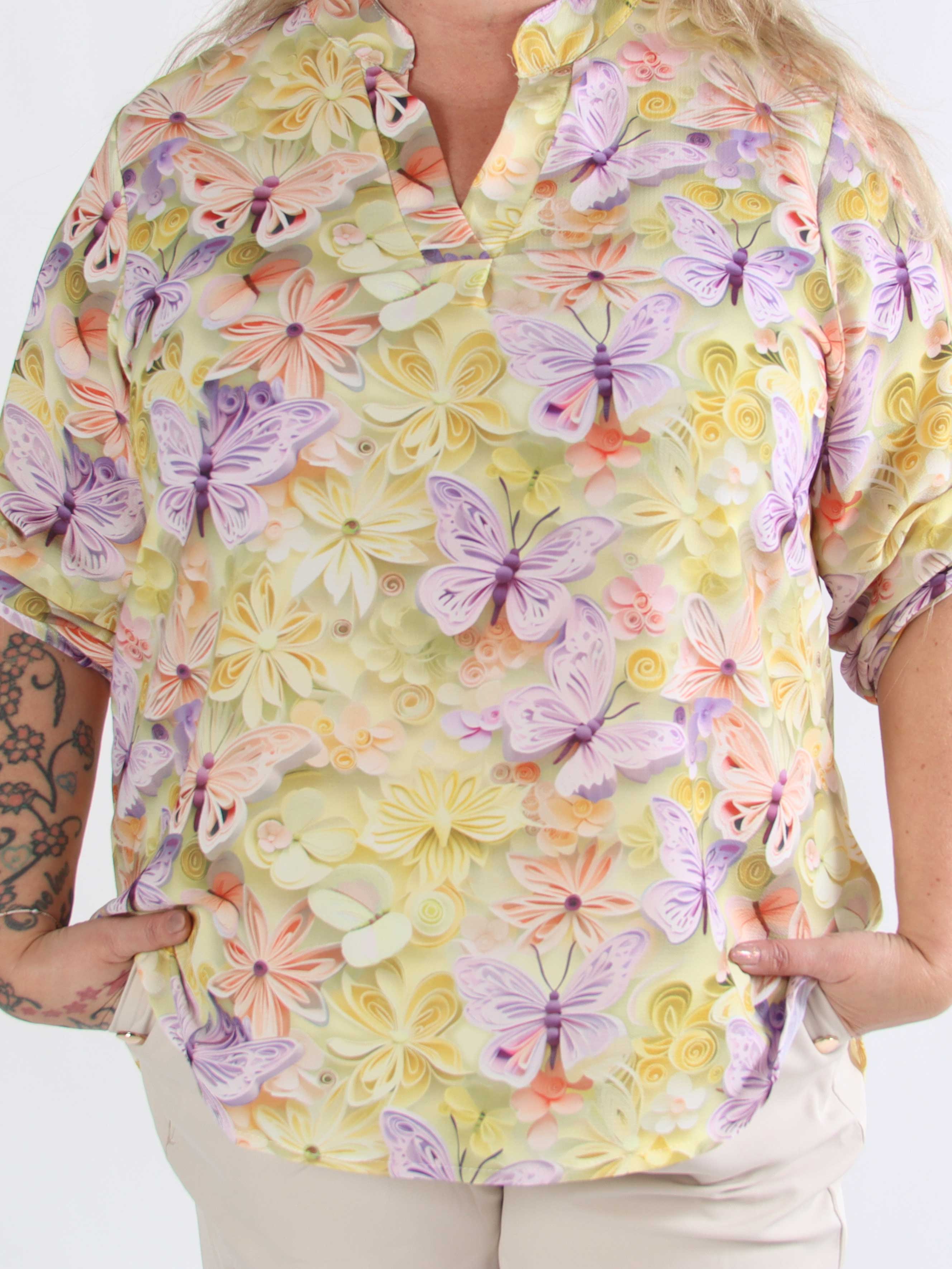 Vanesa Butterfly - Plus size tunika i viskos med fjärilsmönster