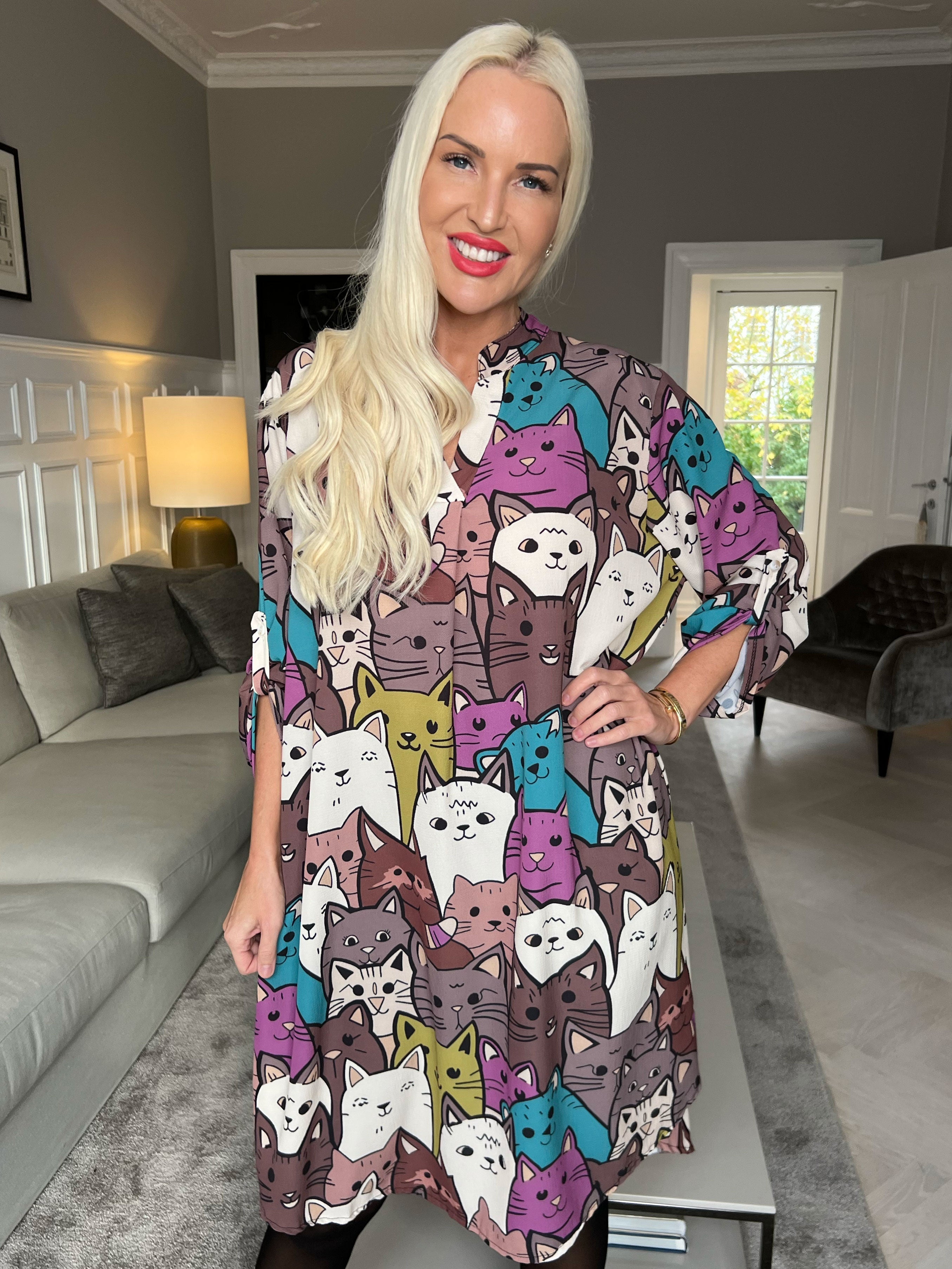 Vanesa Cat Long - Lätt och luftig klänning i kattmönster