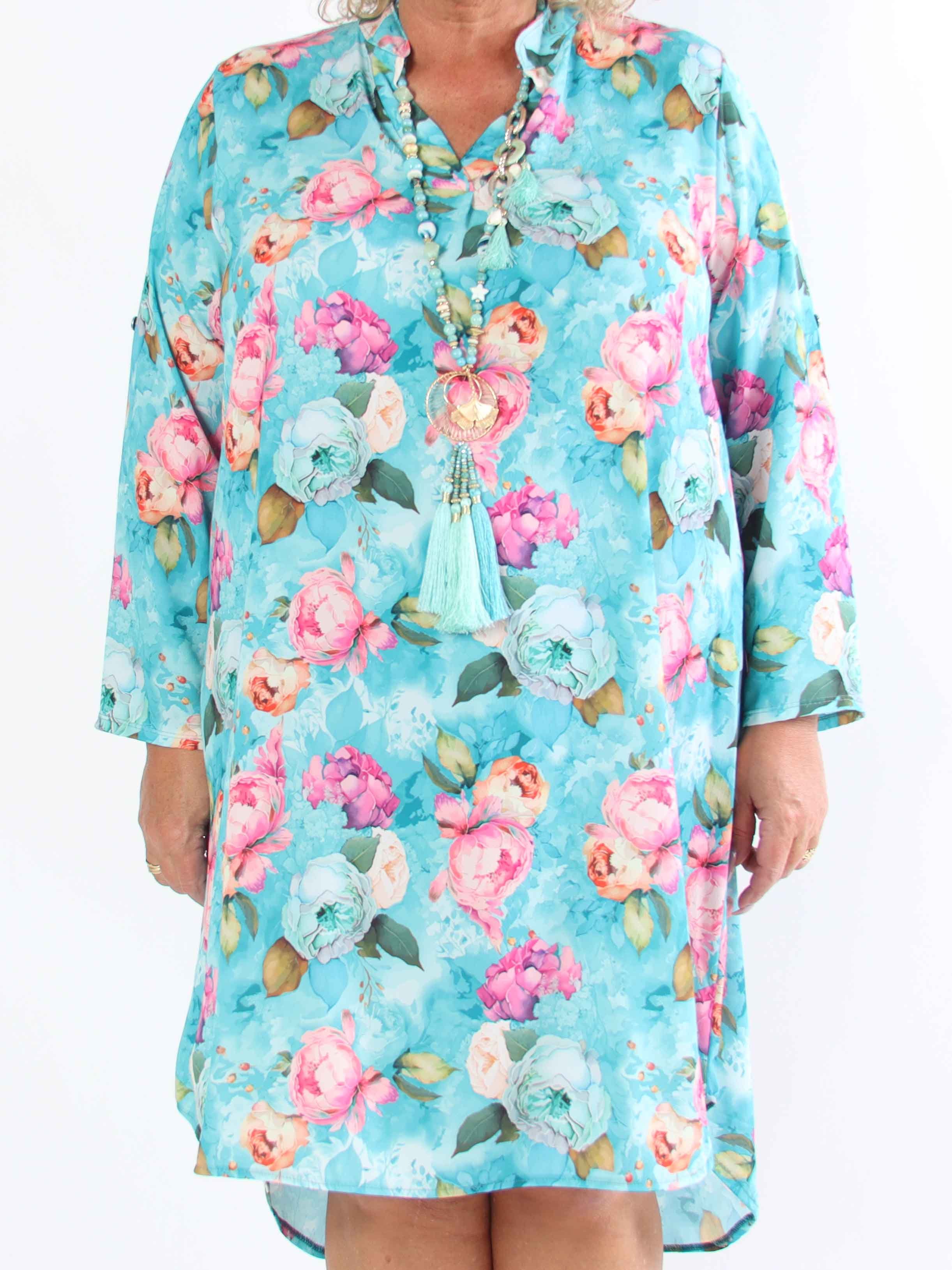 Vanesa Flower Dress - Plus size-klänning i viskos med blommiga motiv