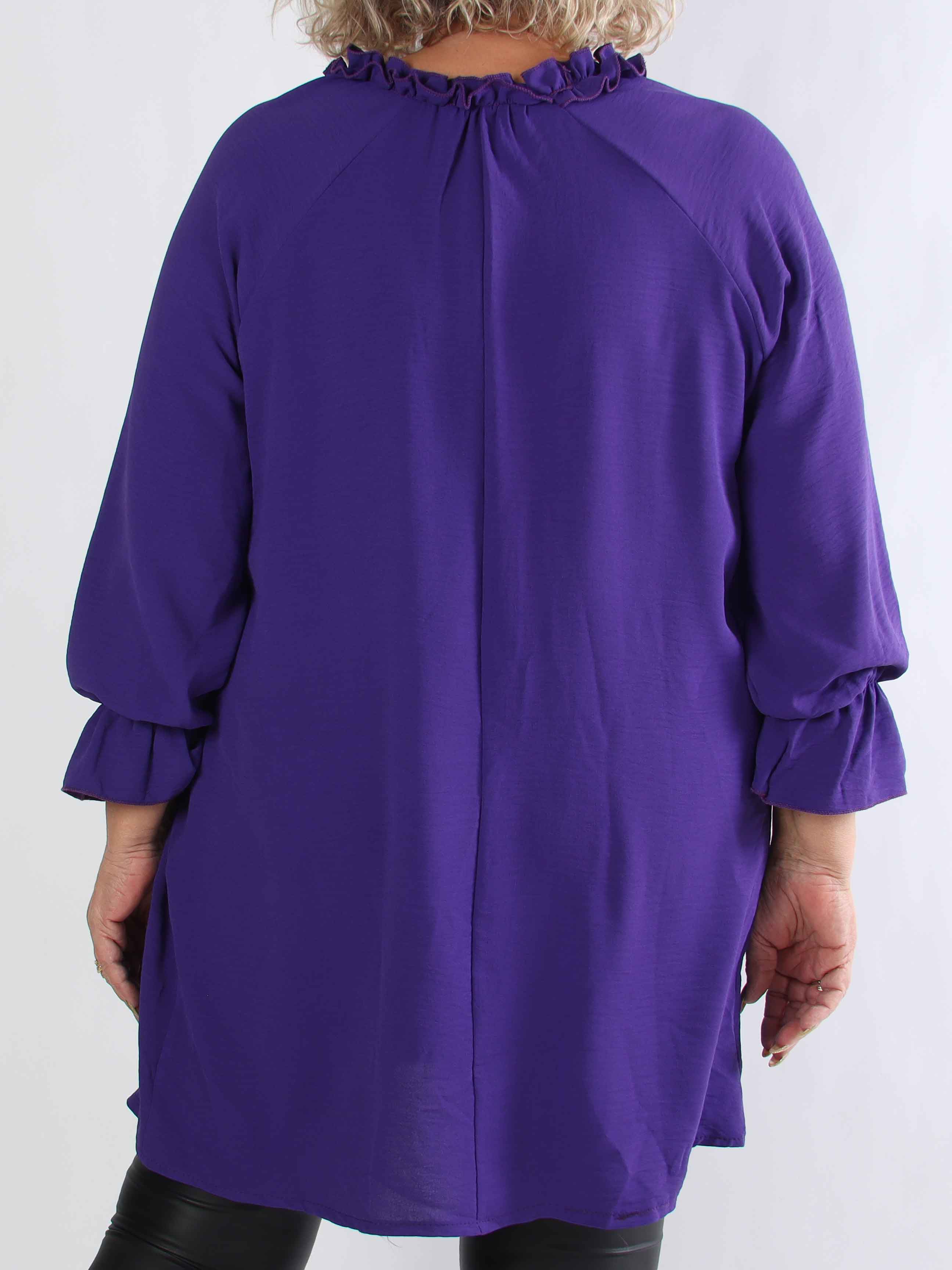 Waleria - Sød plus size kjole i viskose med fine flæsedetaljer