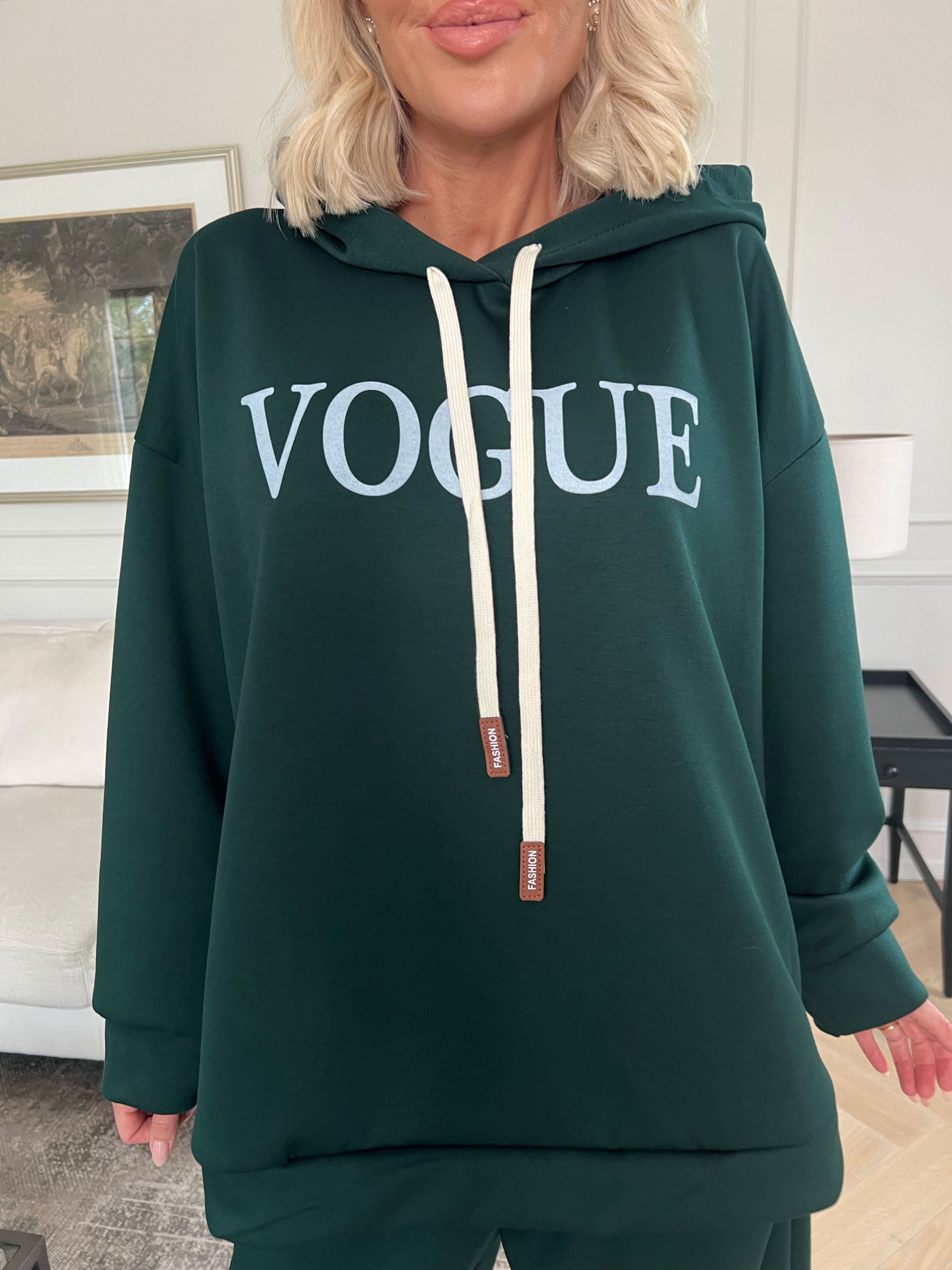 Winona - Blødt oversized joggingsæt i viskose med Vogue stående på bluse og bukser