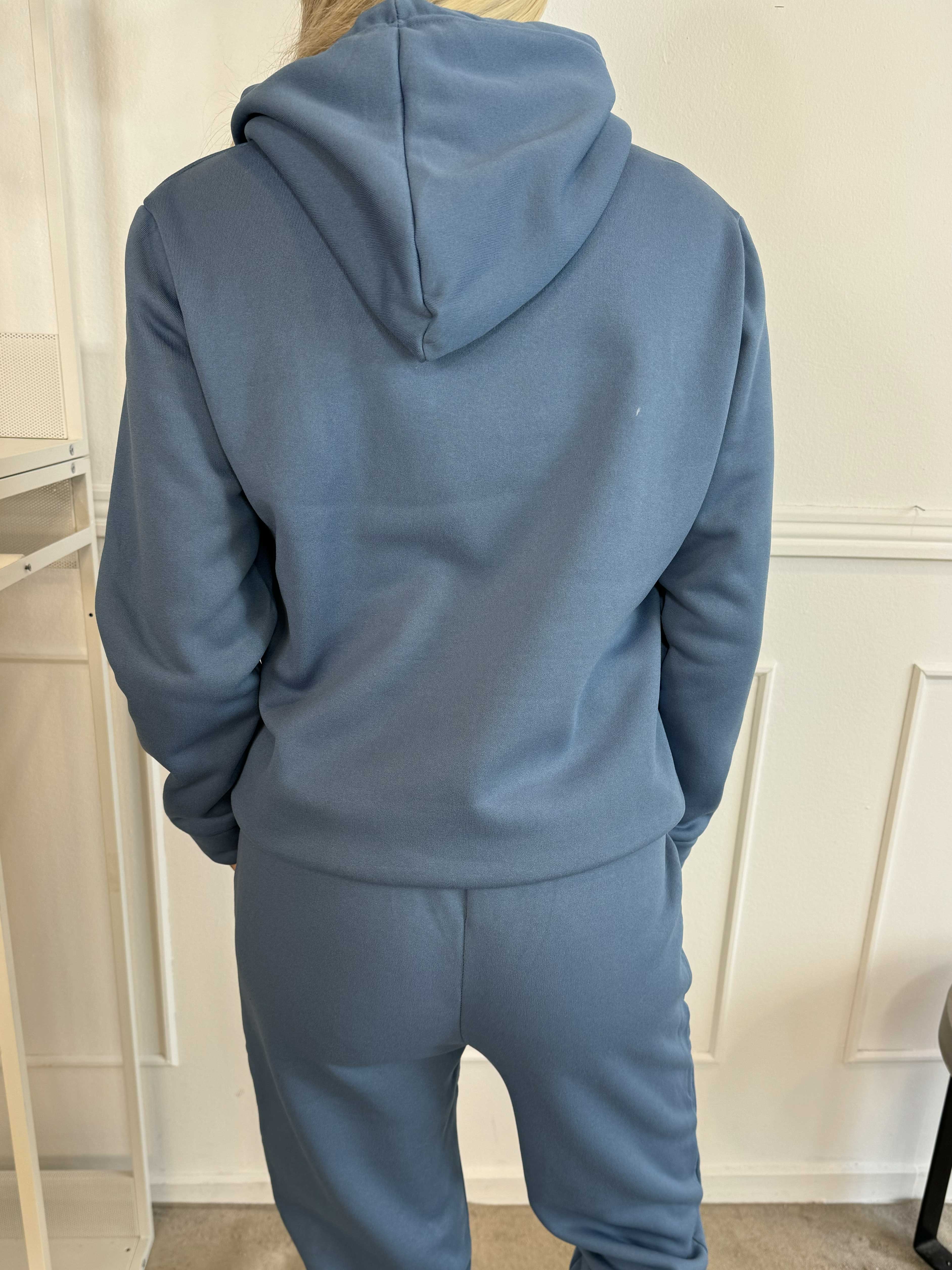 Ania - Joggingdräkt med NY-stående
