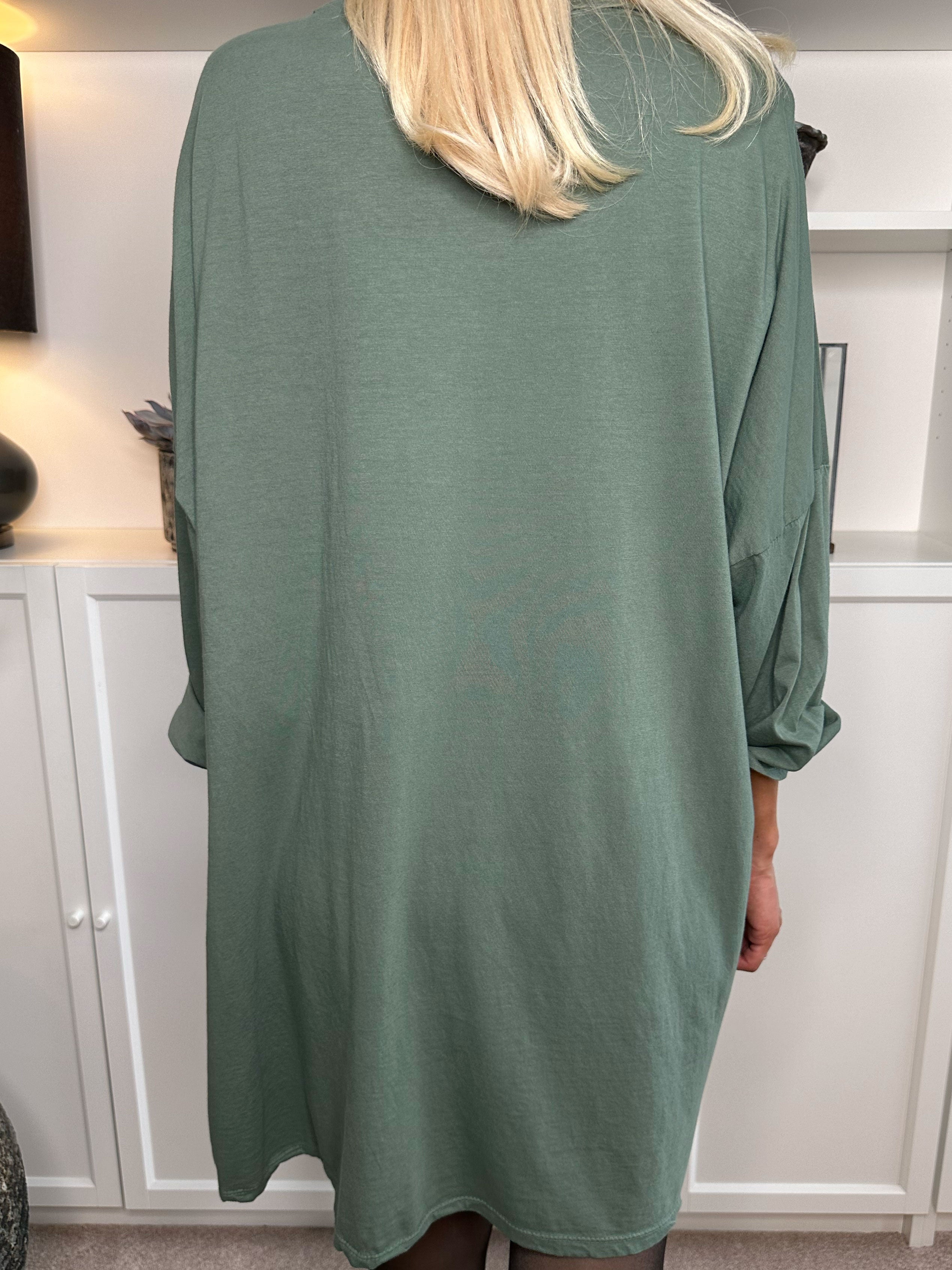 Bree Long Sleeve - Klänning i bomull med gultext framtill