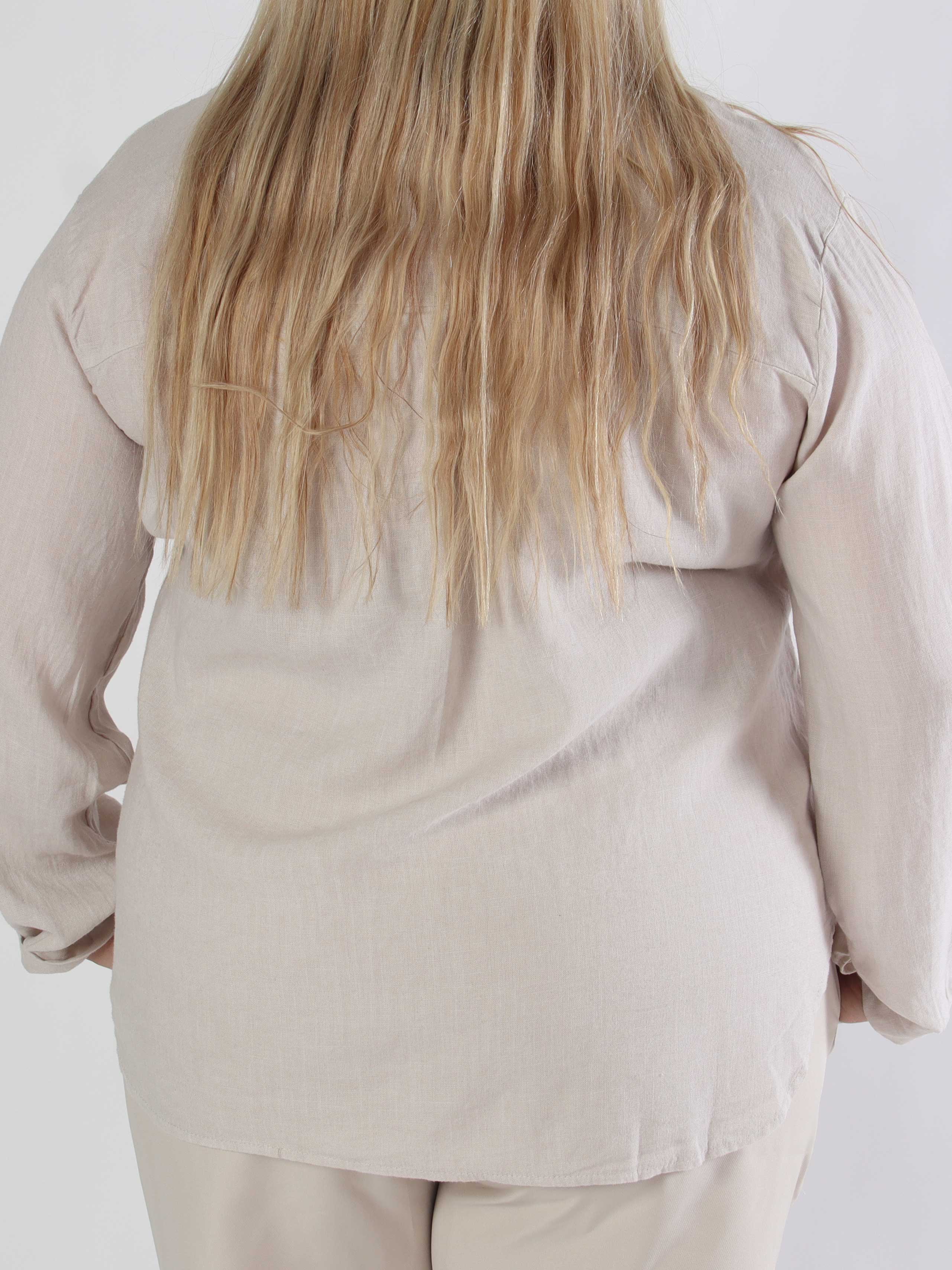 Clara Shirt - Enfärgad plus size skjorta i viskos och linne