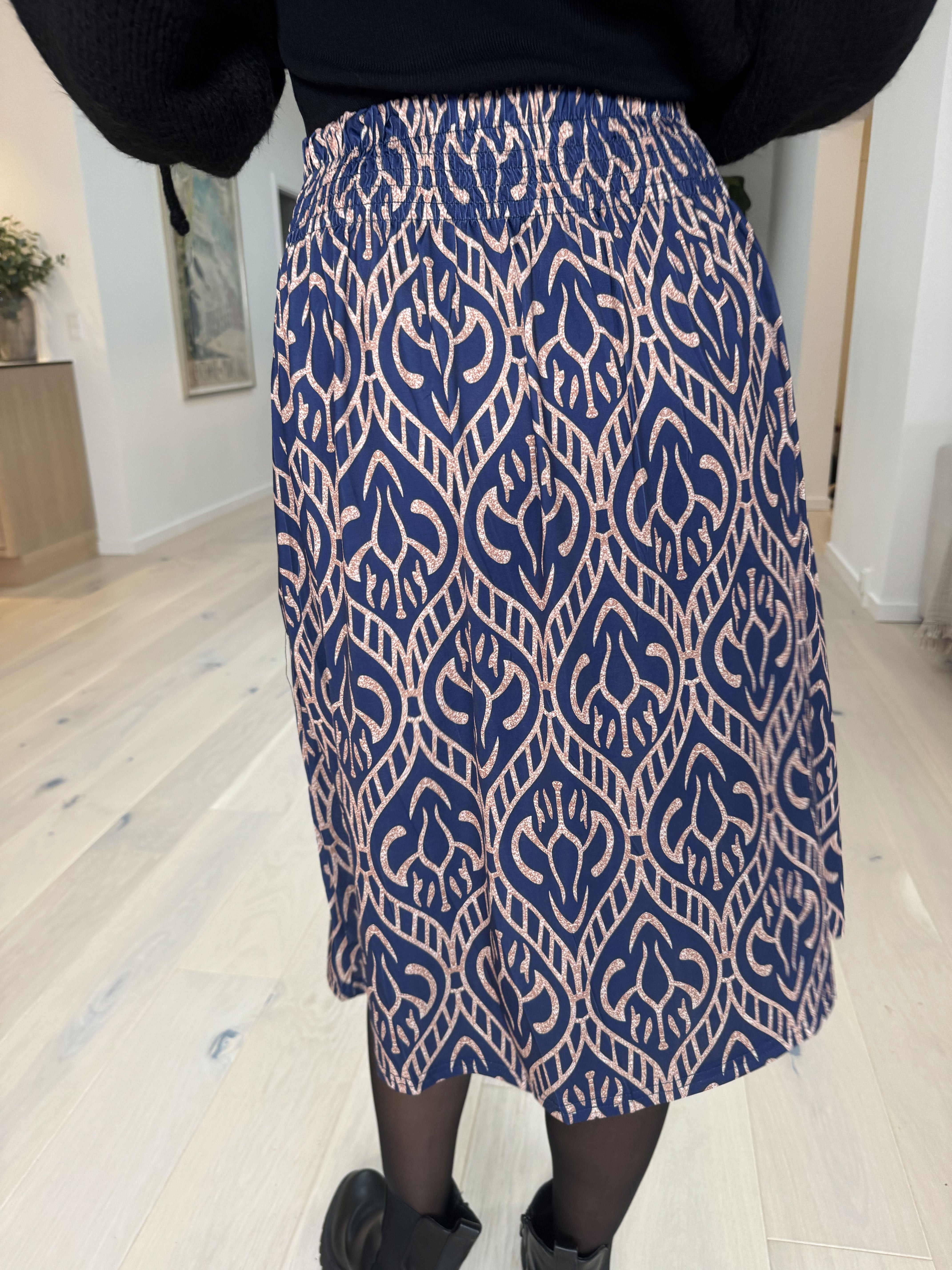 Pams Boho Skirt - Kjol i skrynkelfritt tyg med fickor