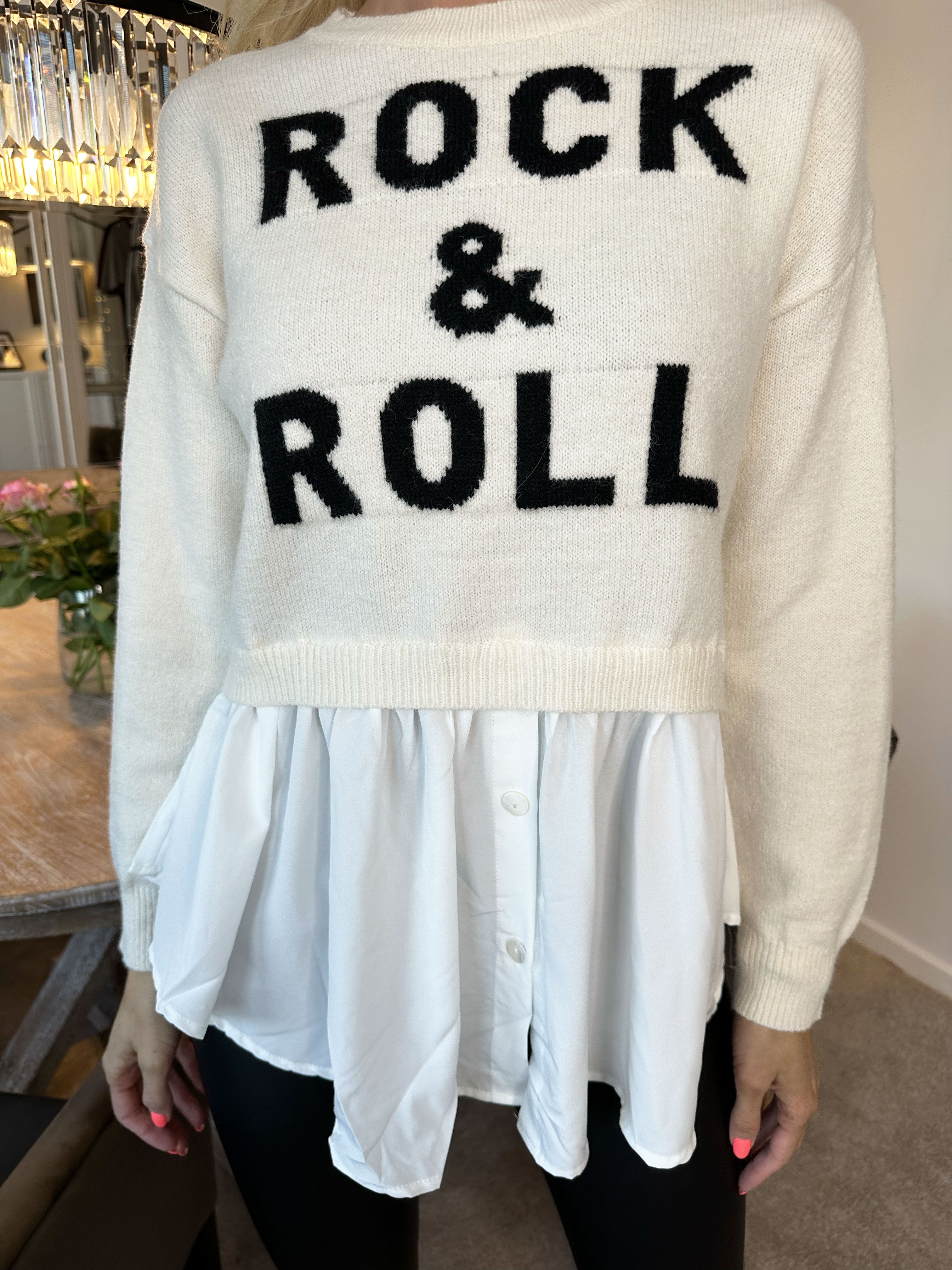 Rock N Roll - Stickad blus med insydd skjorta