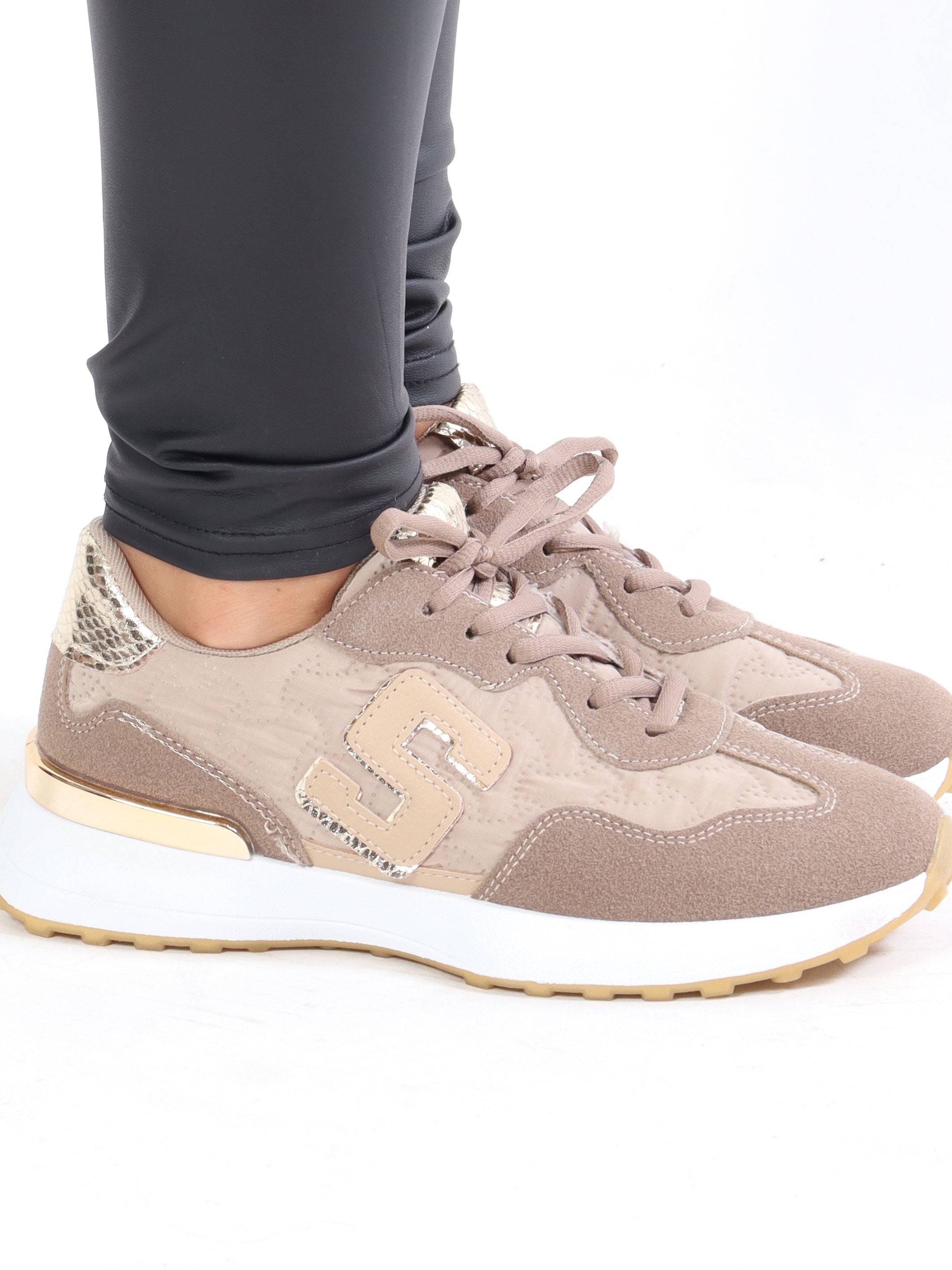 Line - Sneakers med detaljer i ormtryck - Taupe