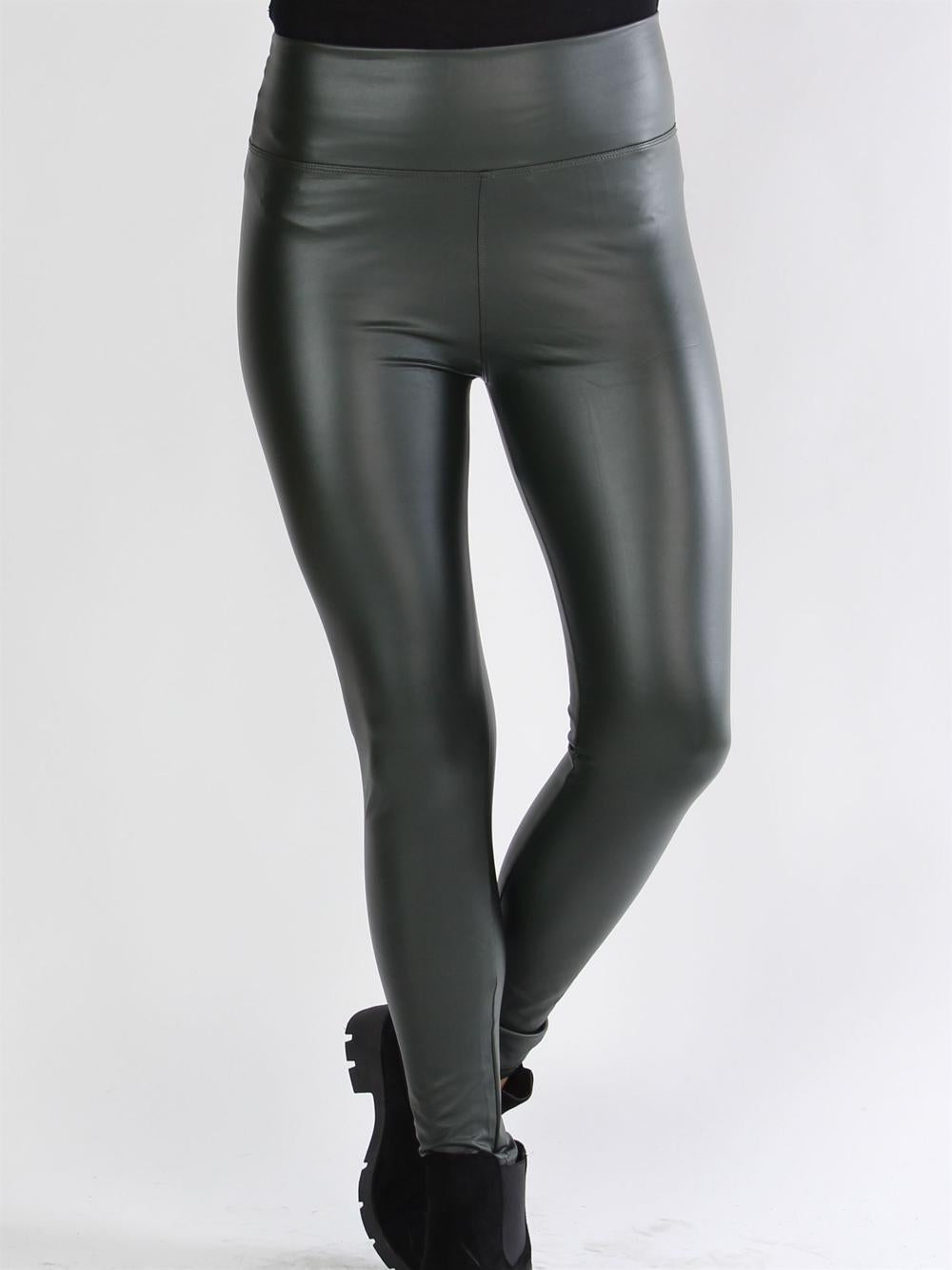 Penny - Armégröna leggings i läderlook