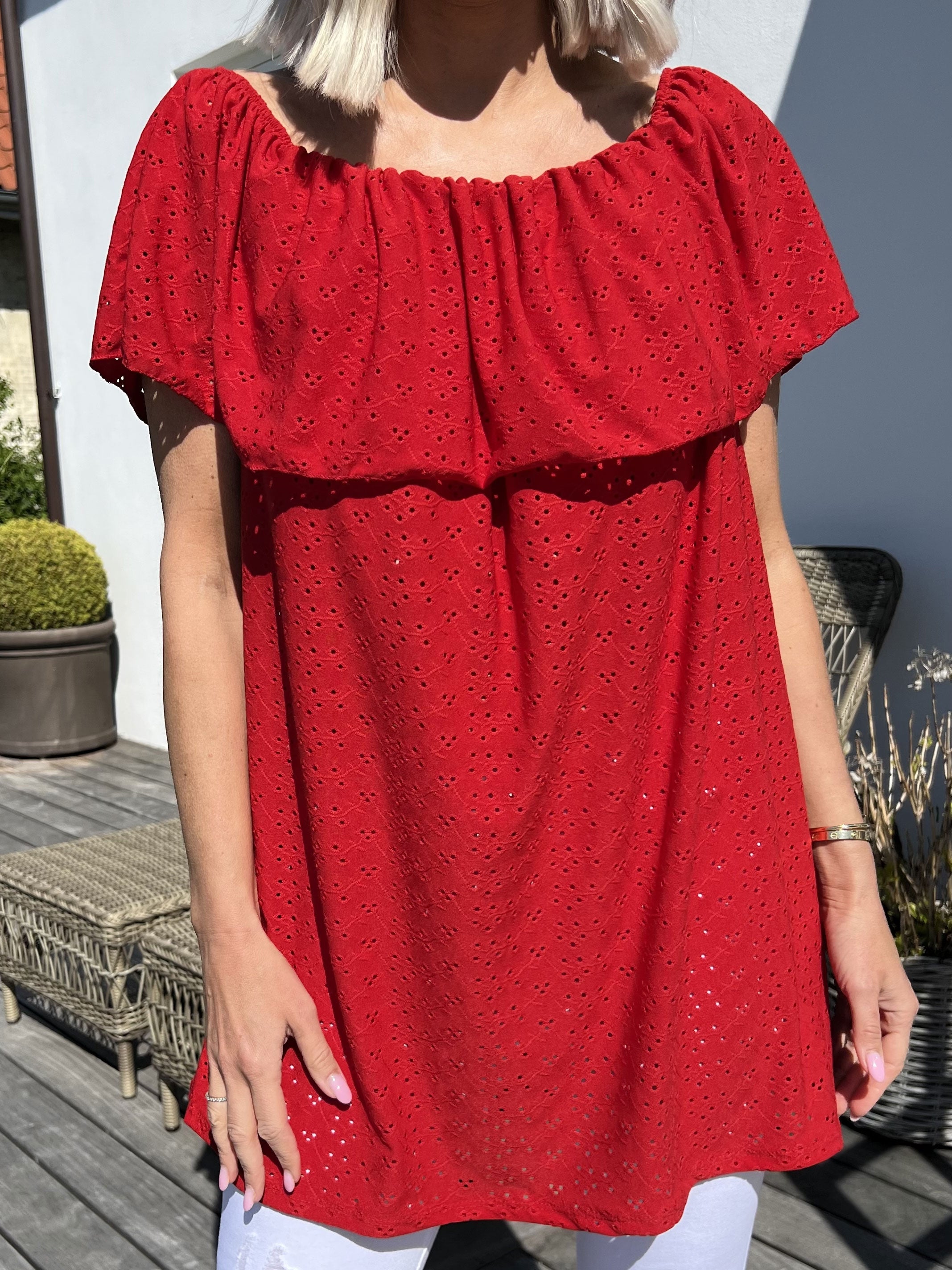 Sienna - Söt tunika med resår och broderi anglaise
