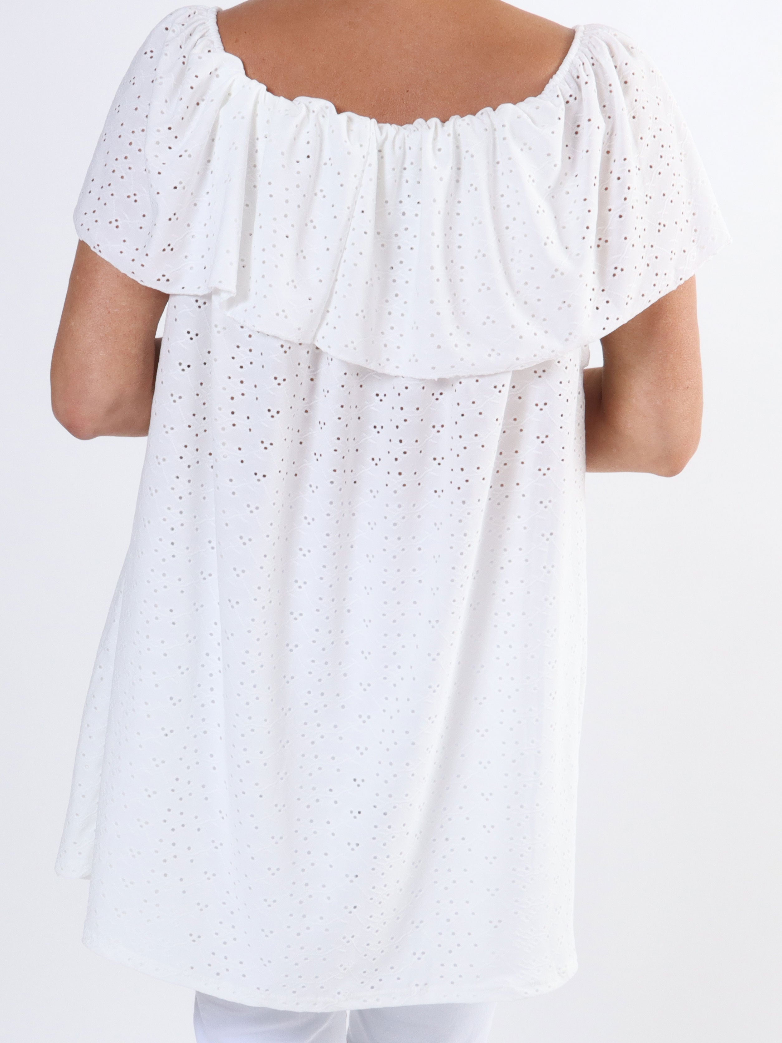 Sienna - Söt stretchig tunika i stora storlekar med broderi anglaise